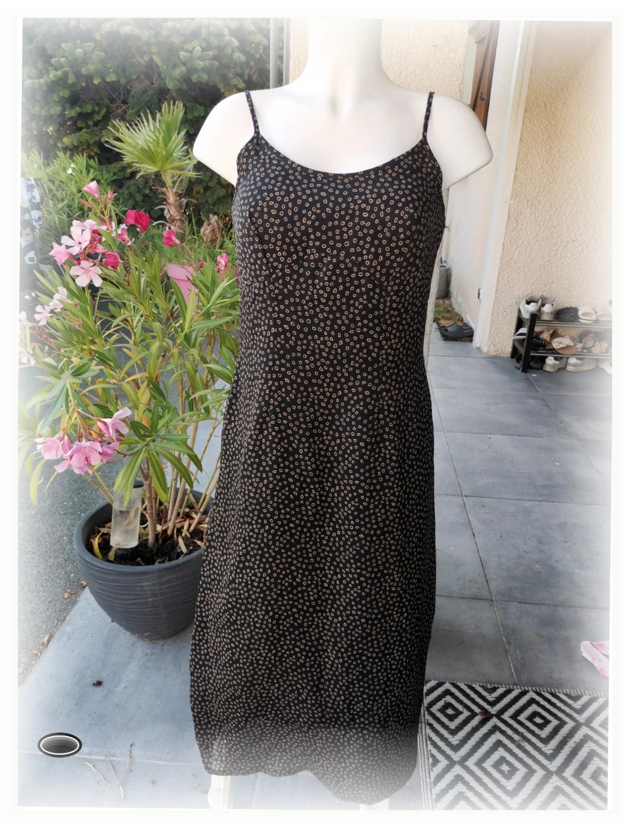Superbe robe noire marron yessica taille 38 longue