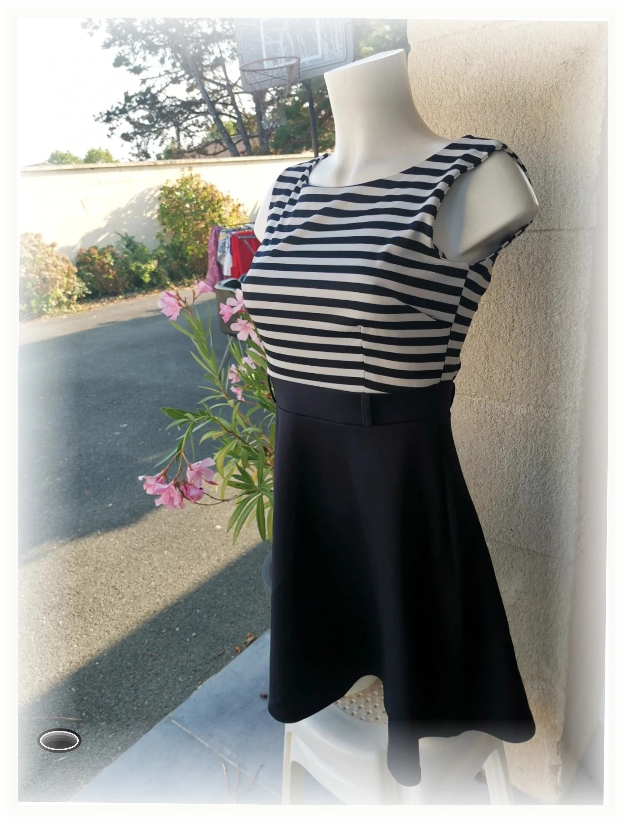 Très belle robe taille s bleu marine blanc rayé – indépendant – taille S / 36 / 8 2