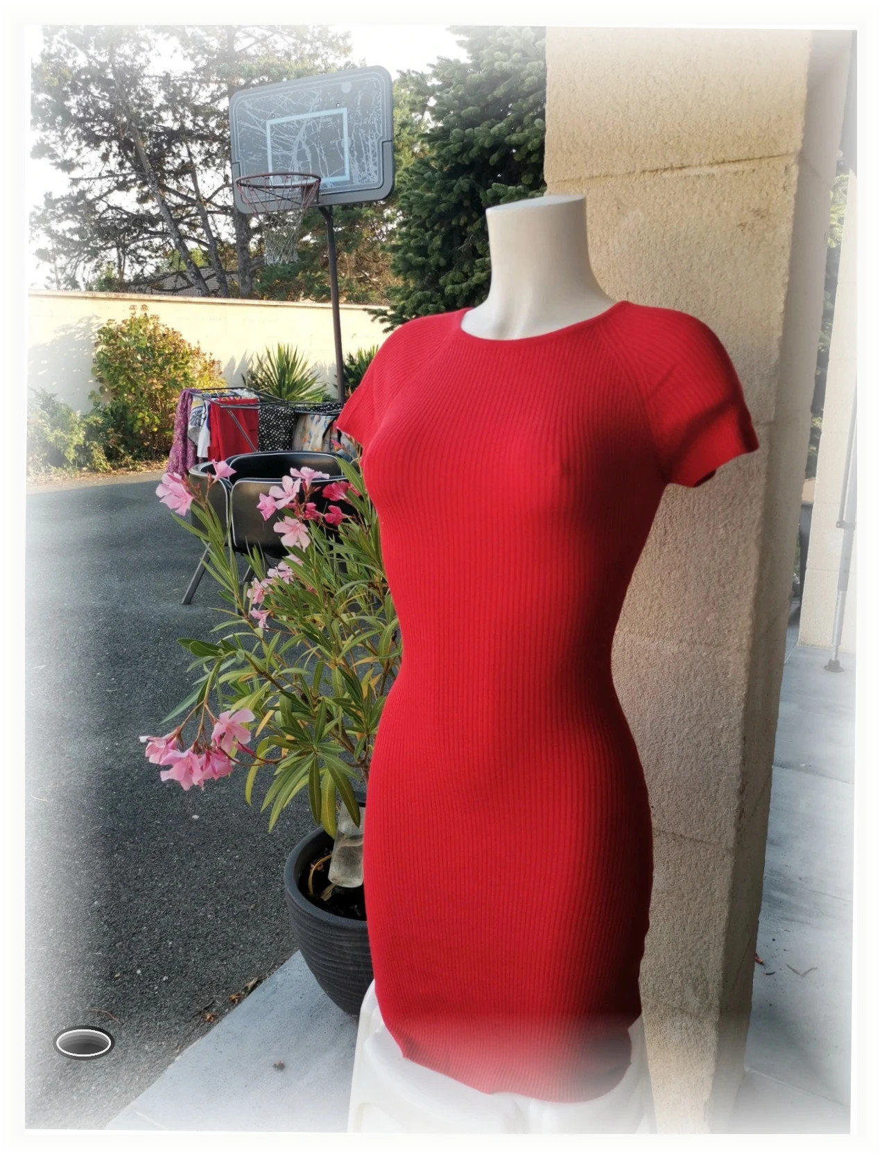 Superbe robe rouge pull Jennyfer taille xs – Jennyfer – taille XS / 34 / 6 4