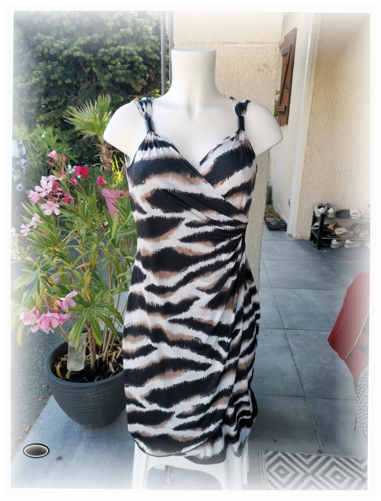 Superbe robe Jacqueline riu taille 38 elasthane