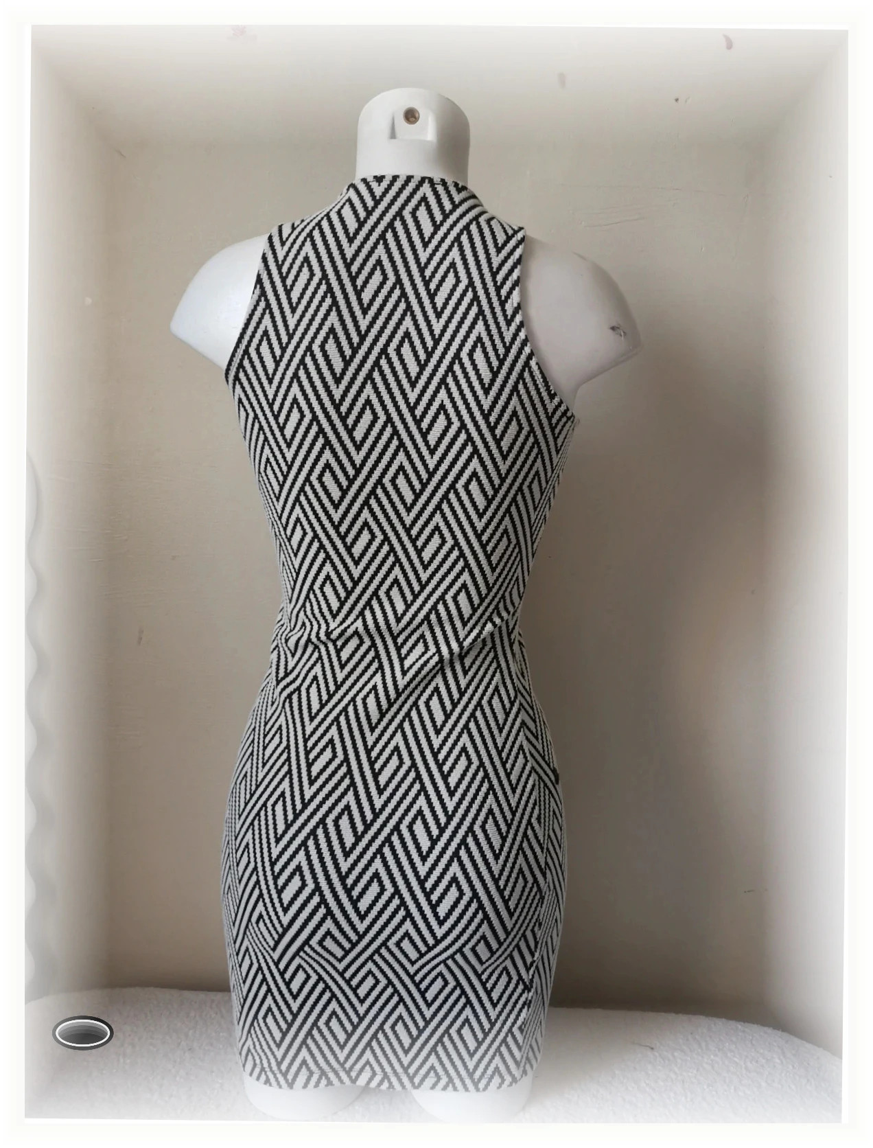 Très belle robe taille xs mango – Mango – taille XS / 34 / 6 5