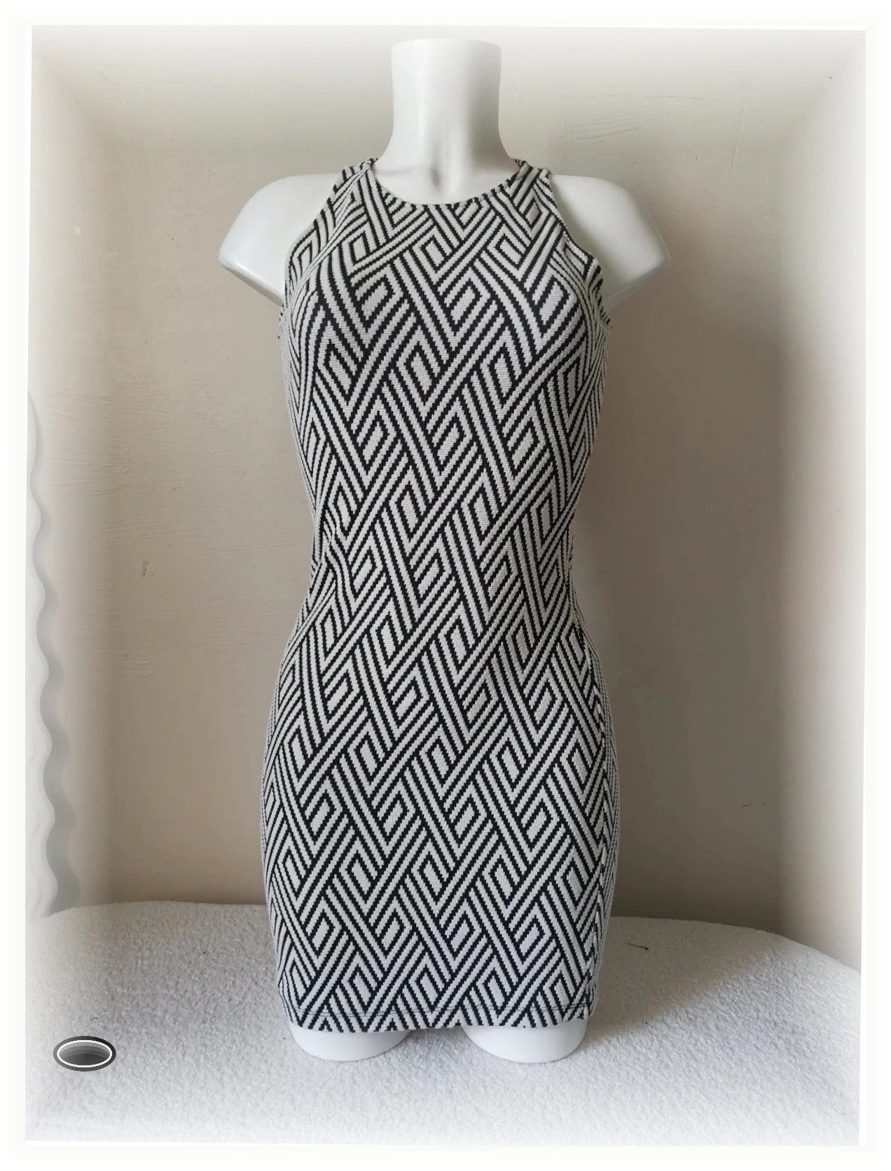 Très belle robe taille xs mango – Mango – taille XS / 34 / 6 3