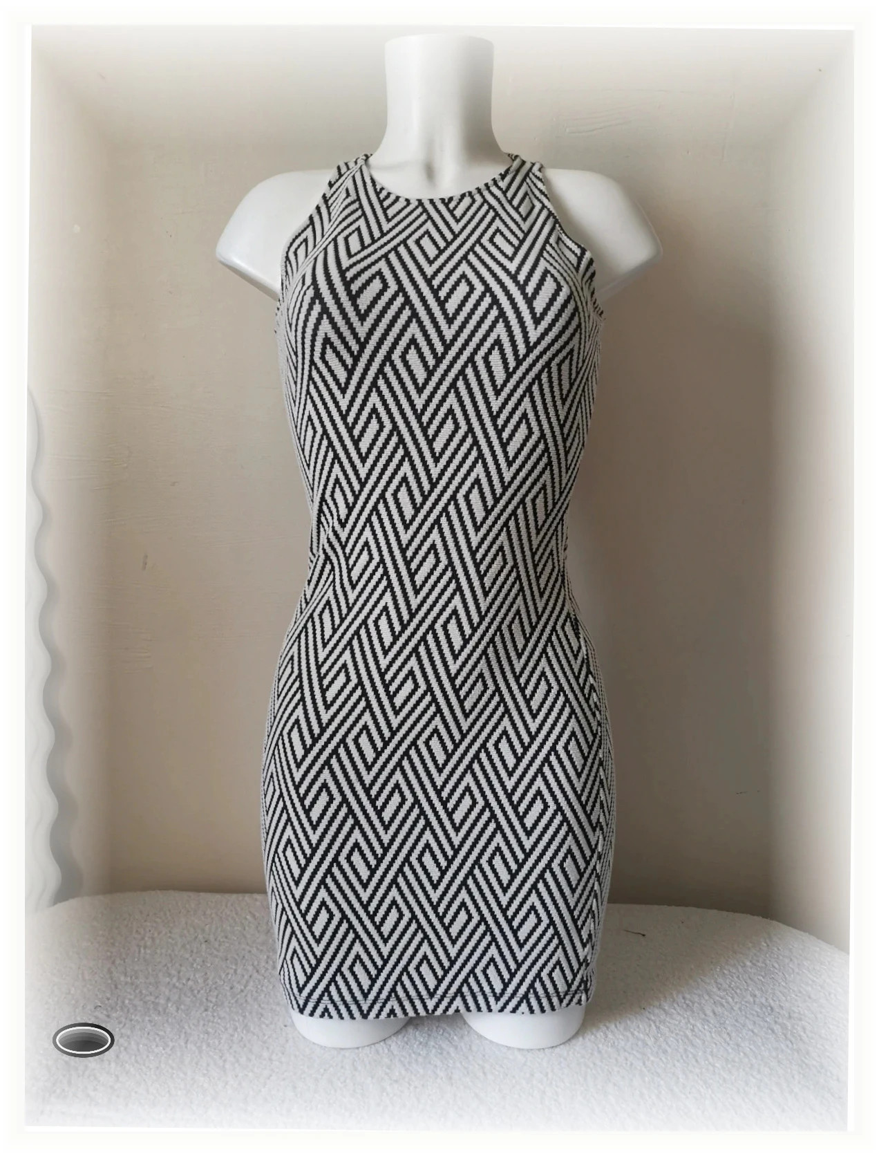 Très belle robe taille xs mango – Mango – taille XS / 34 / 6 2