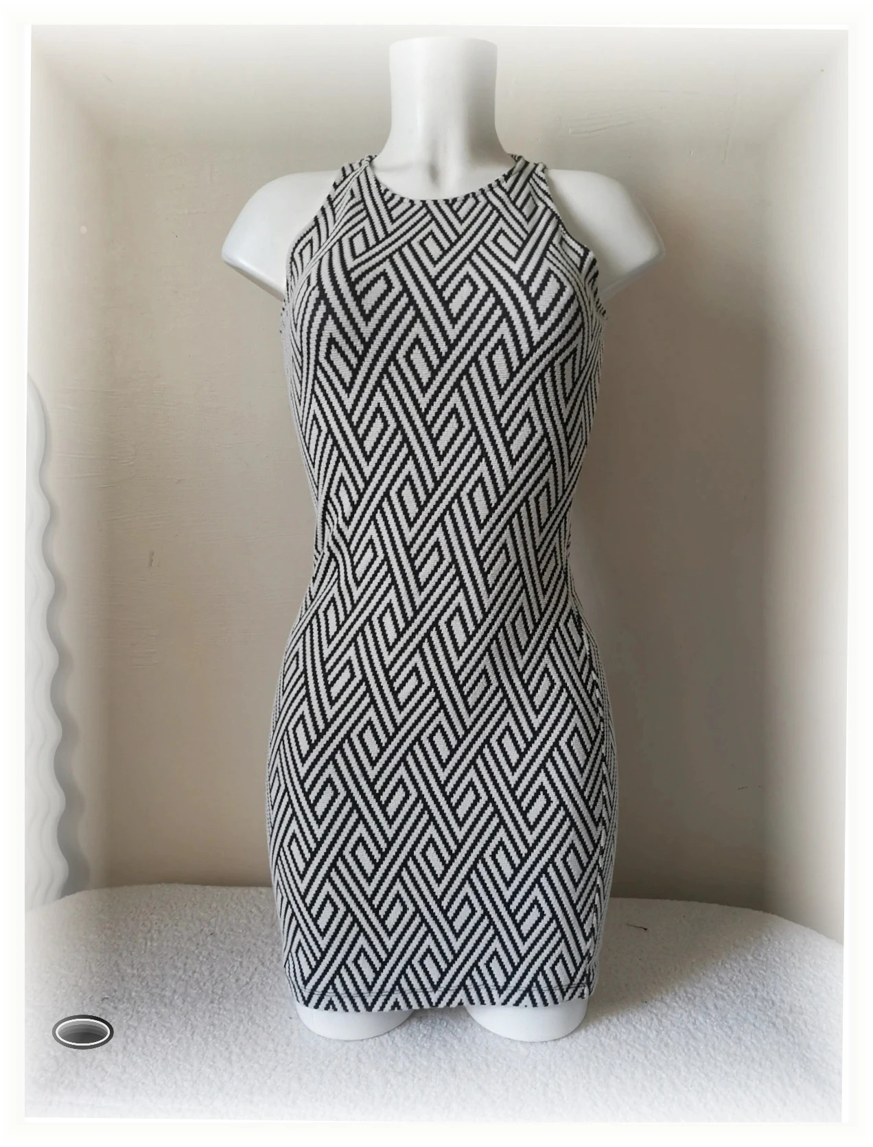 Très belle robe taille xs mango