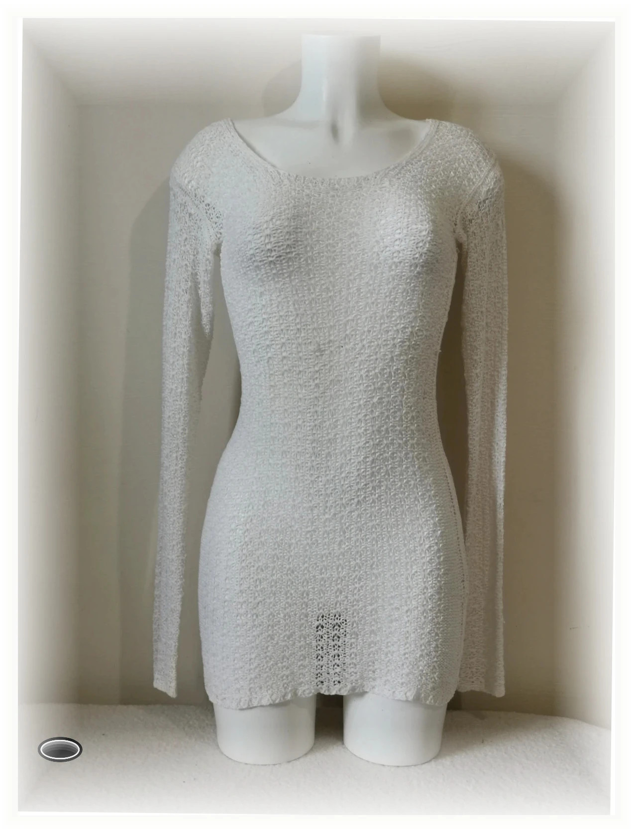 Très belle robe en maille blanche taille unique