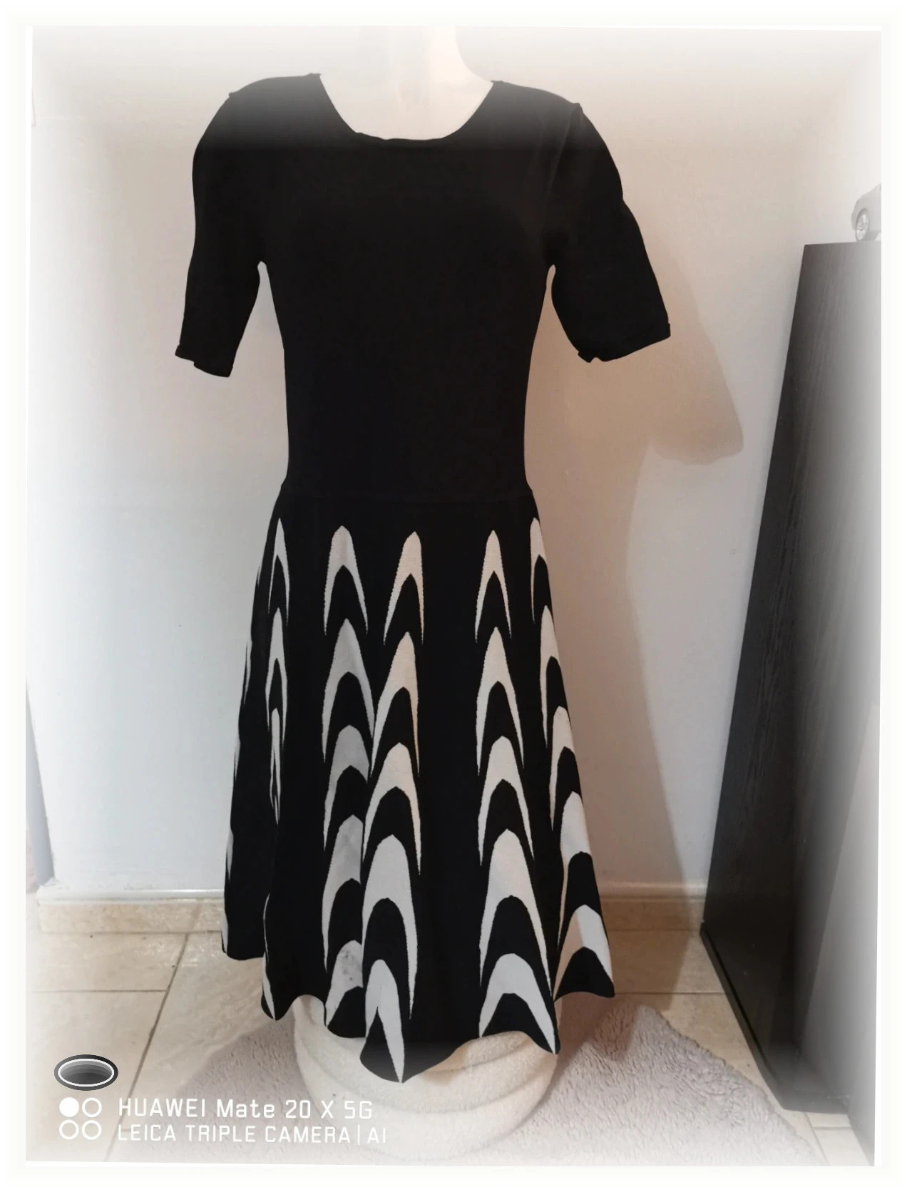 très belle robe marque Apart taille 40 noir et blanche – Apart – taille L / 40 / 12 2