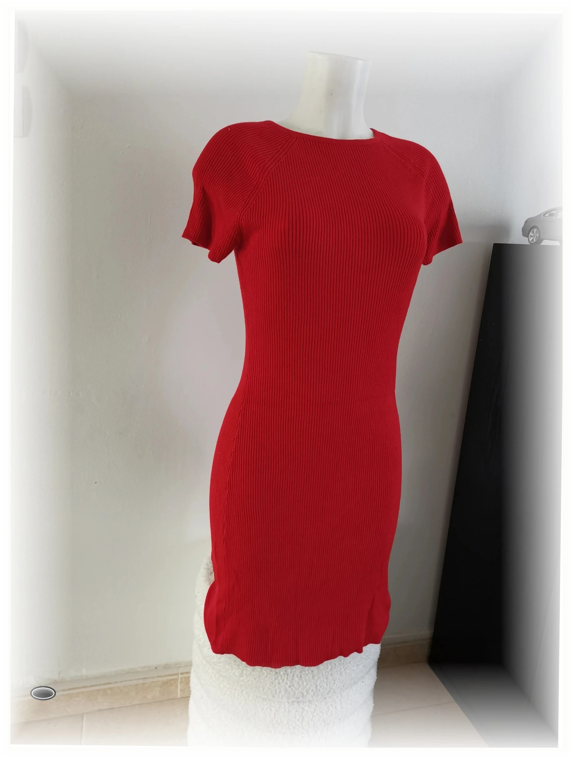 très belle robe pull taille L rouge jennyfer – Jennyfer – taille L / 40 / 12 5