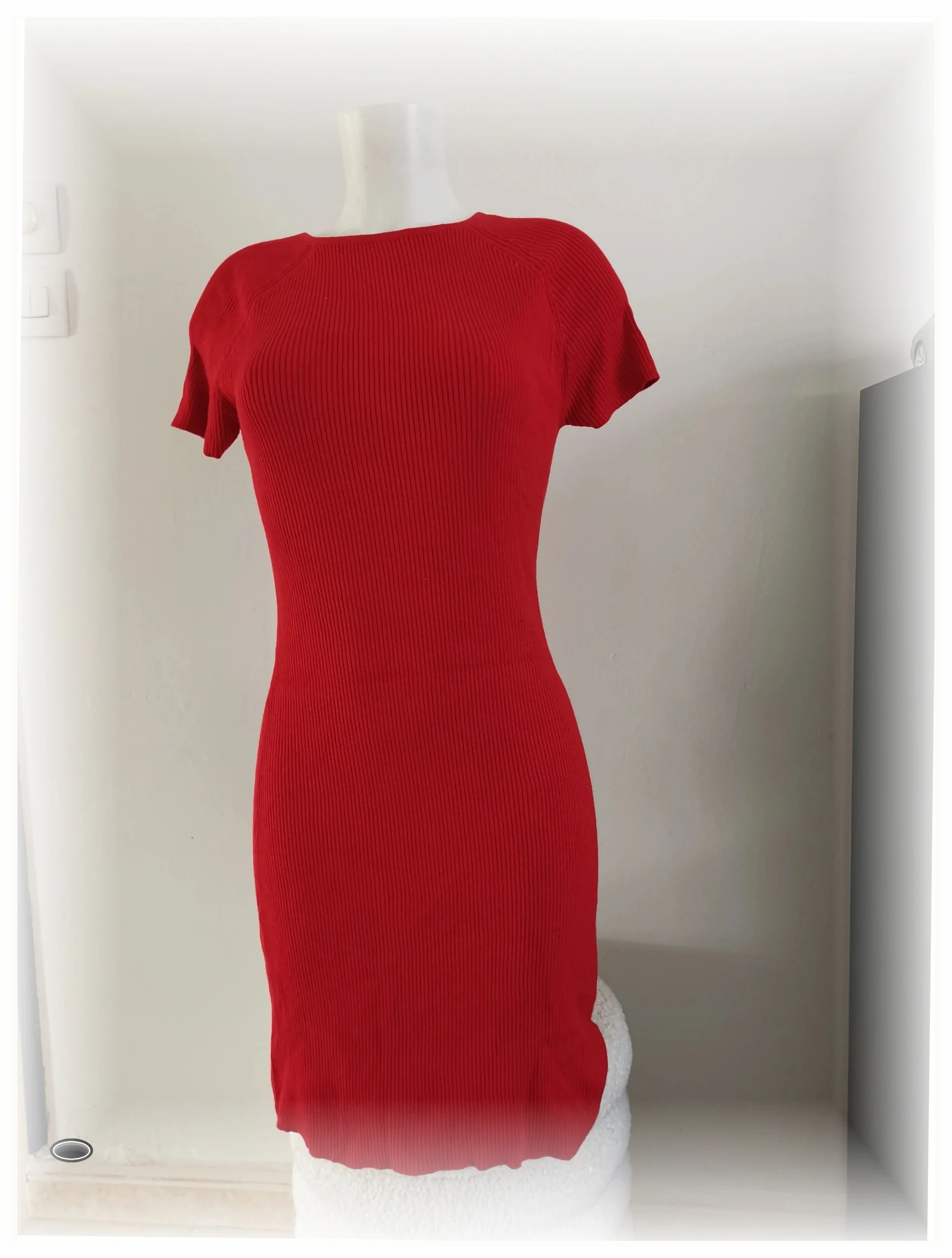 très belle robe pull taille L rouge jennyfer – Jennyfer – taille L / 40 / 12 3