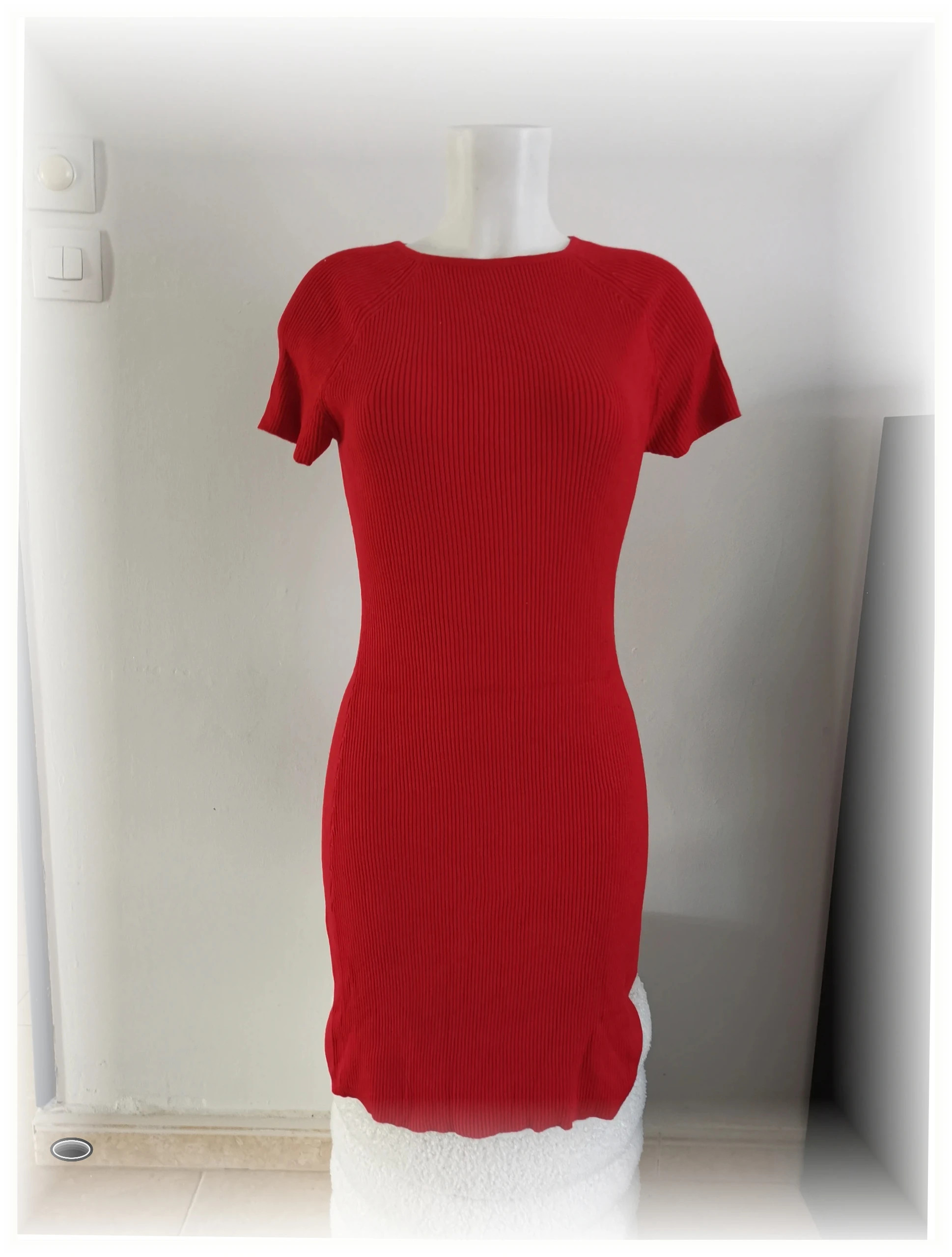 très belle robe pull taille L rouge jennyfer – Jennyfer – taille L / 40 / 12 2