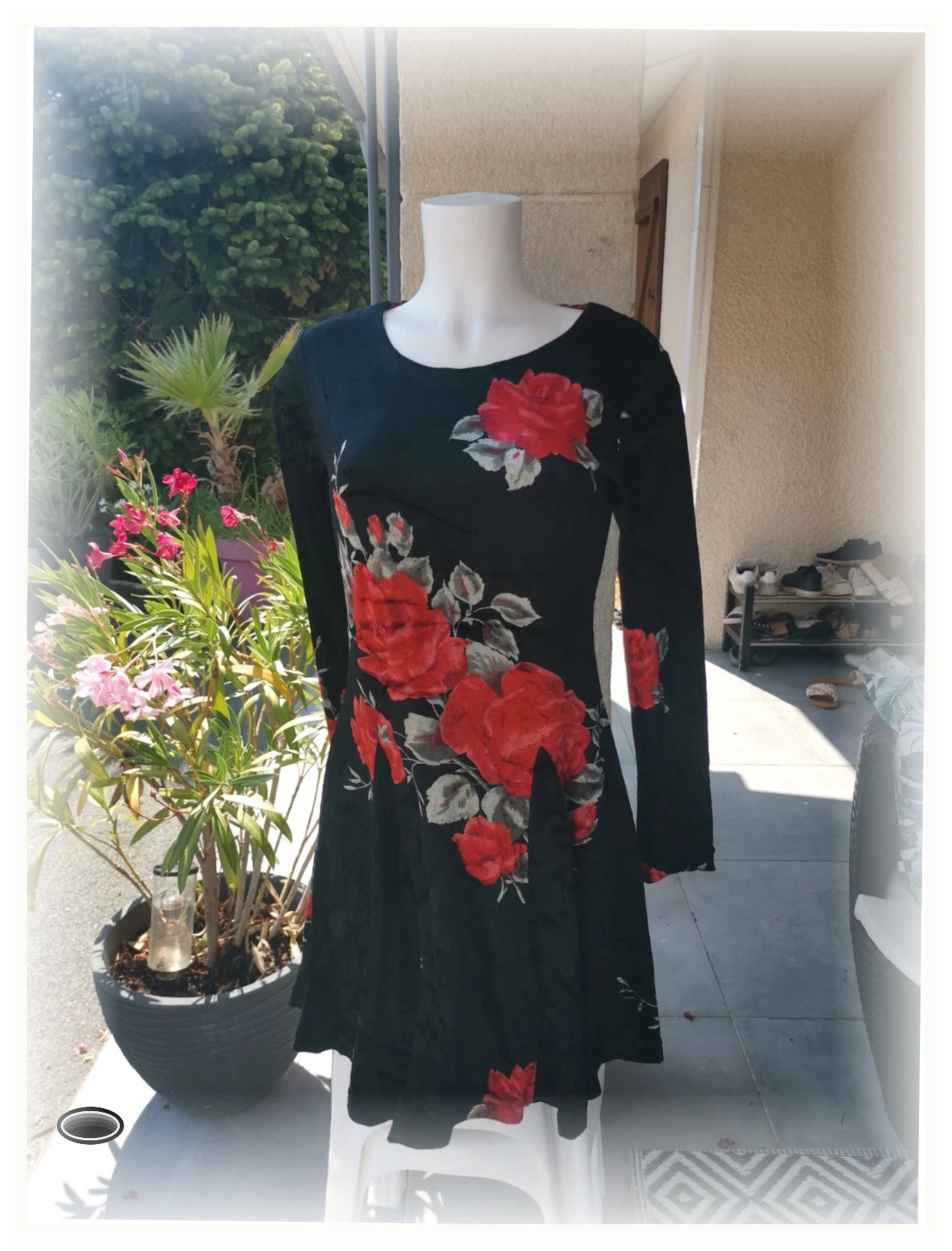 Très belle robe velour noir taille 38 Rene derhy – René Derhy – taille M / 38 / 10 3
