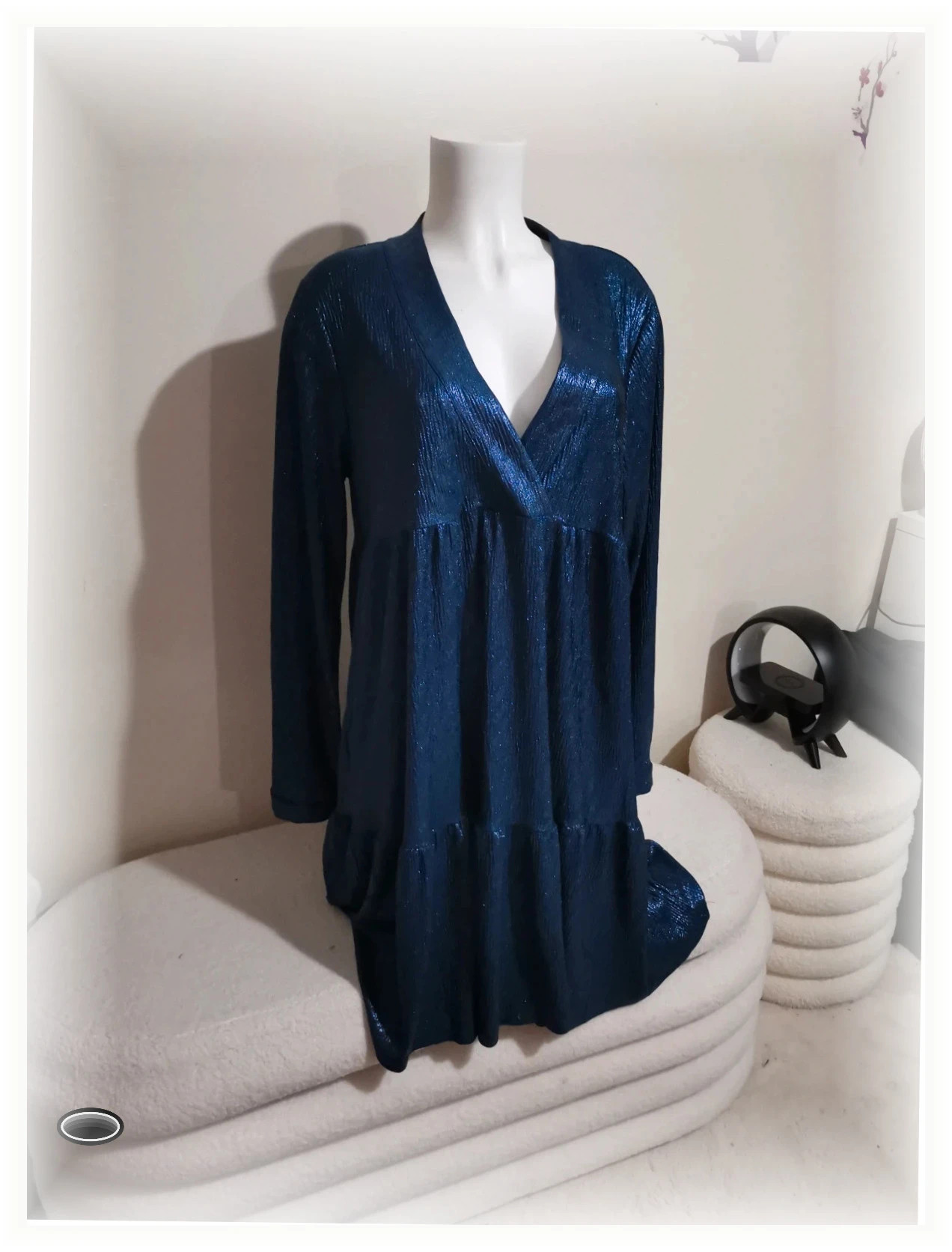 Superbe robe bleu argent taille M L marque in April 1986 – In April 1986 – taille M / 38 / 10 5