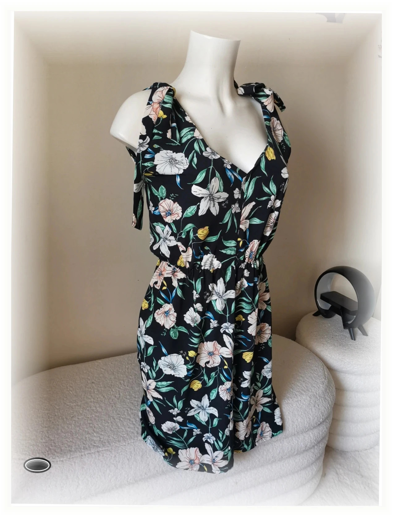 Superbe robe taille s légère – indépendant – taille S / 36 / 8 4