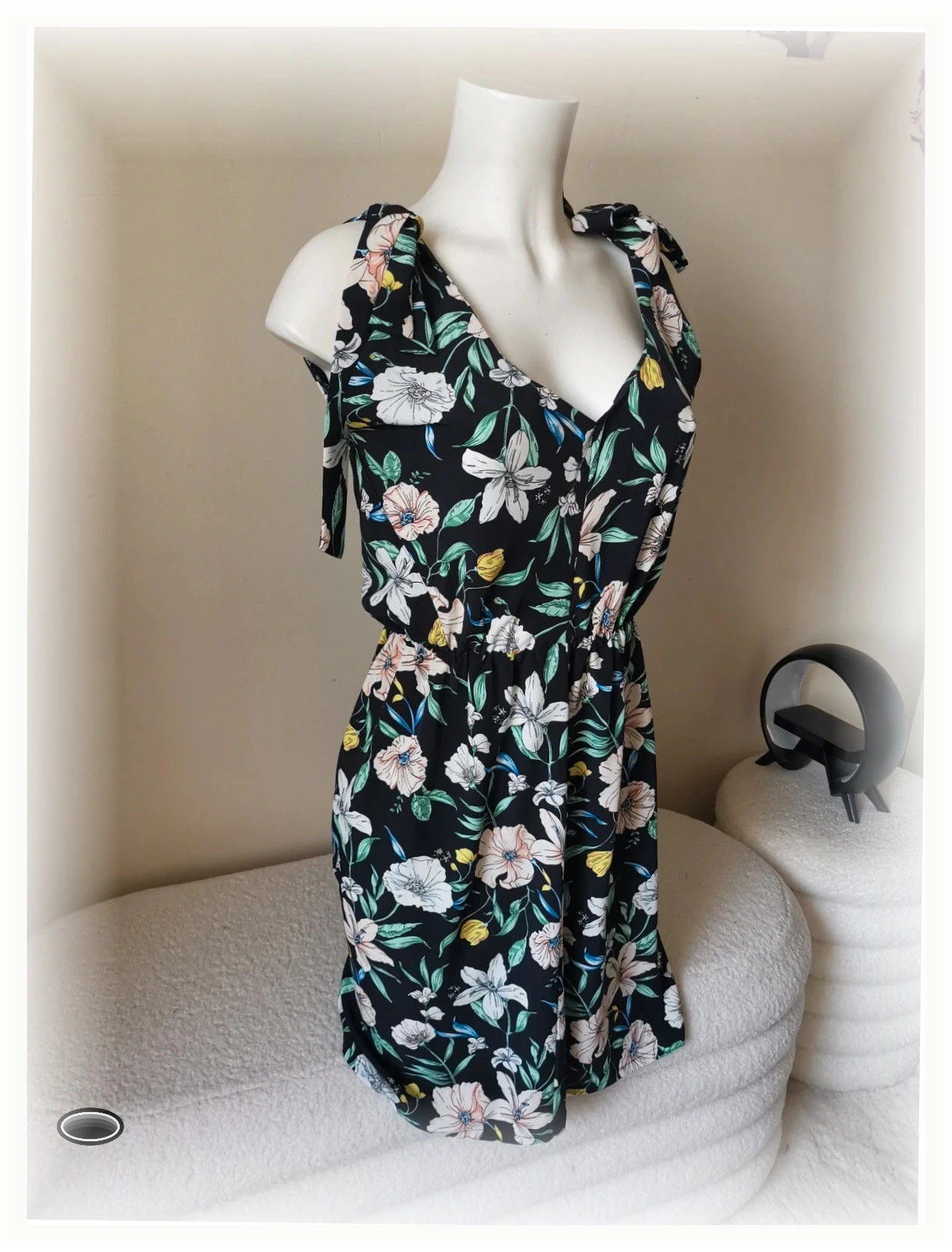 Superbe robe taille s légère – indépendant – taille S / 36 / 8 5
