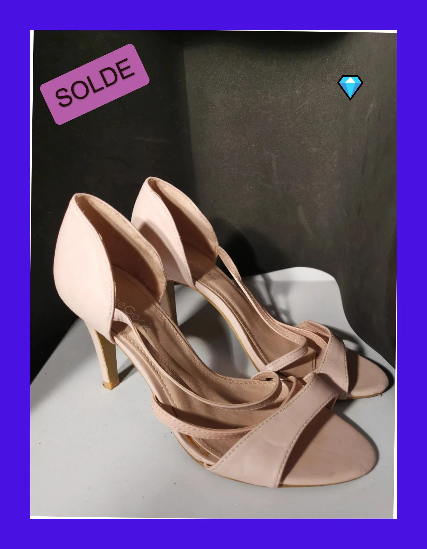 très beau escarpin beige feegooz taille 39