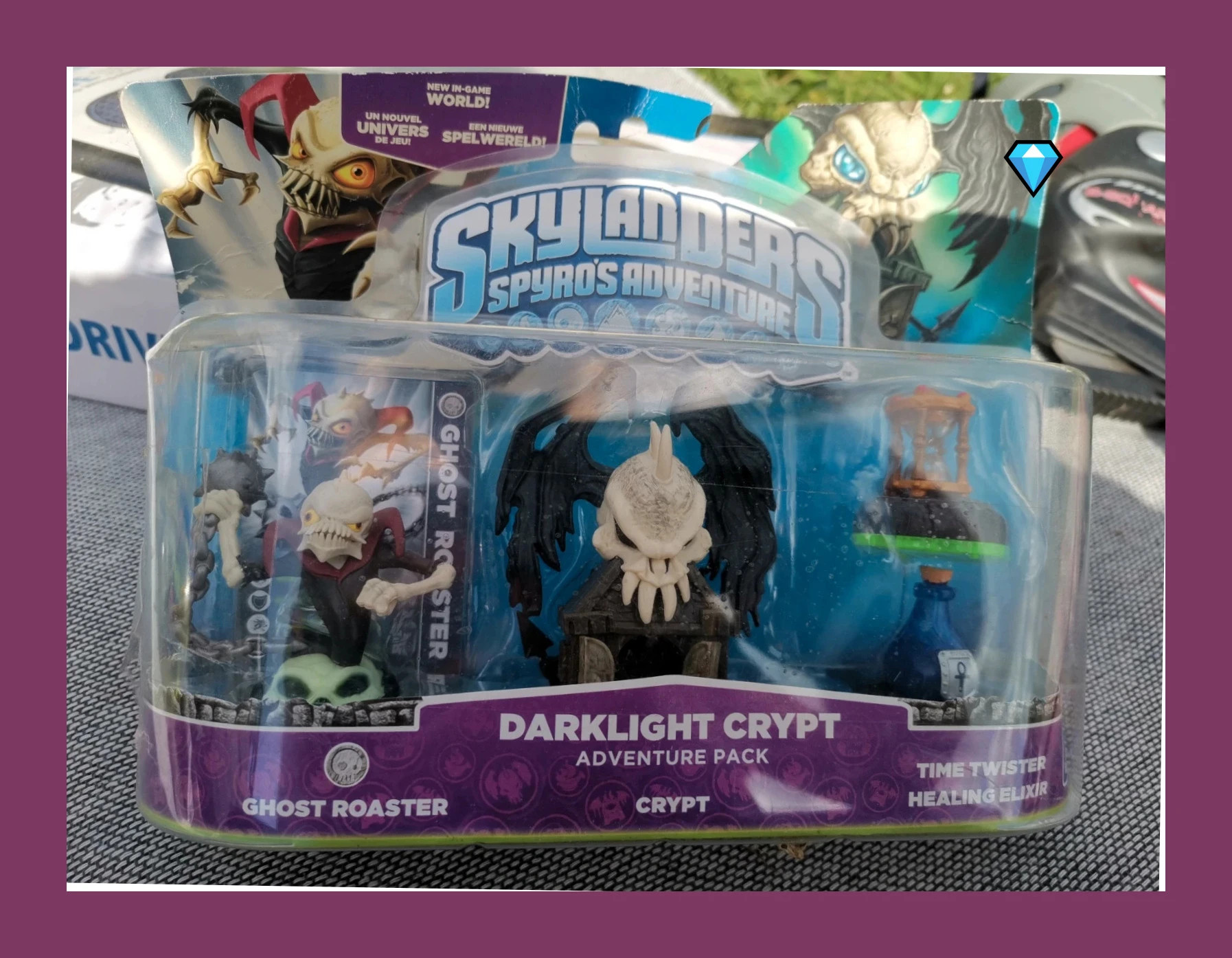 Skylanders - Spyro's Adventure Darklight Crypt Pack neuf mais la boîte est abîmé comme sur la photo