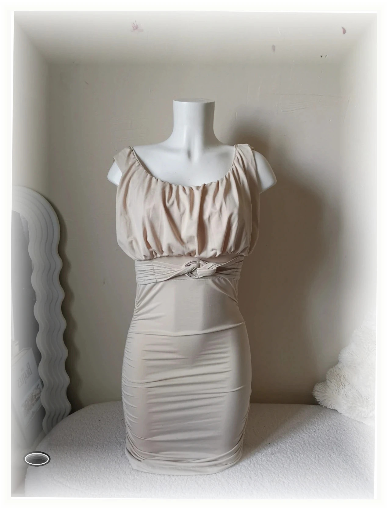 Très belle robe taille s beige – Belle – taille S / 36 / 8 3