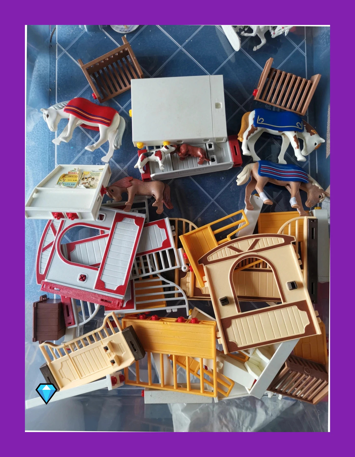 Lot playmobil ecurie comme sur la photo avec animaux
