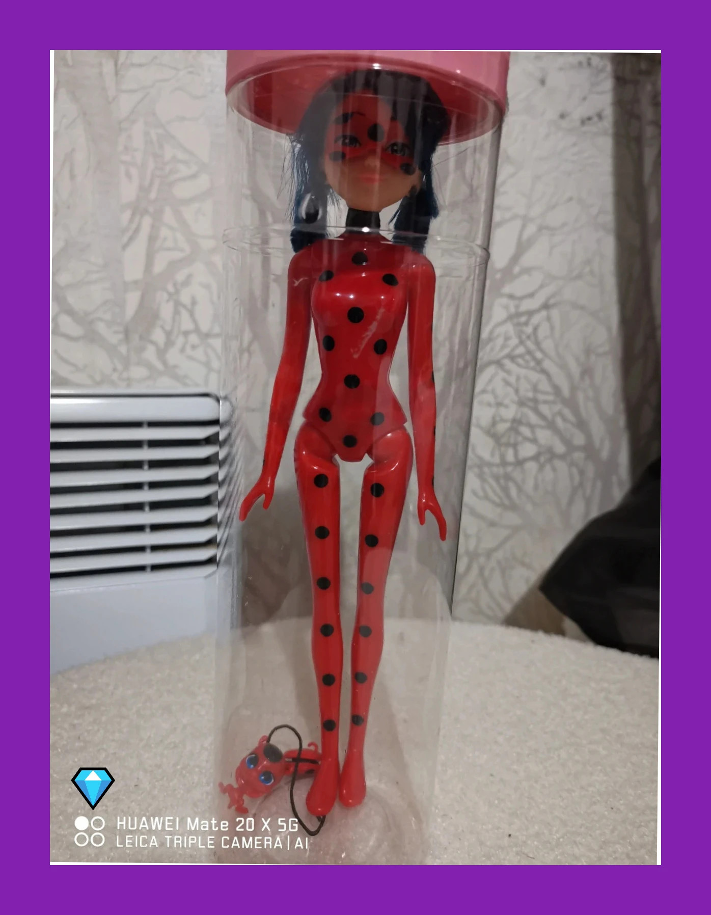 Grande poupée miraculous lady bug et son chien