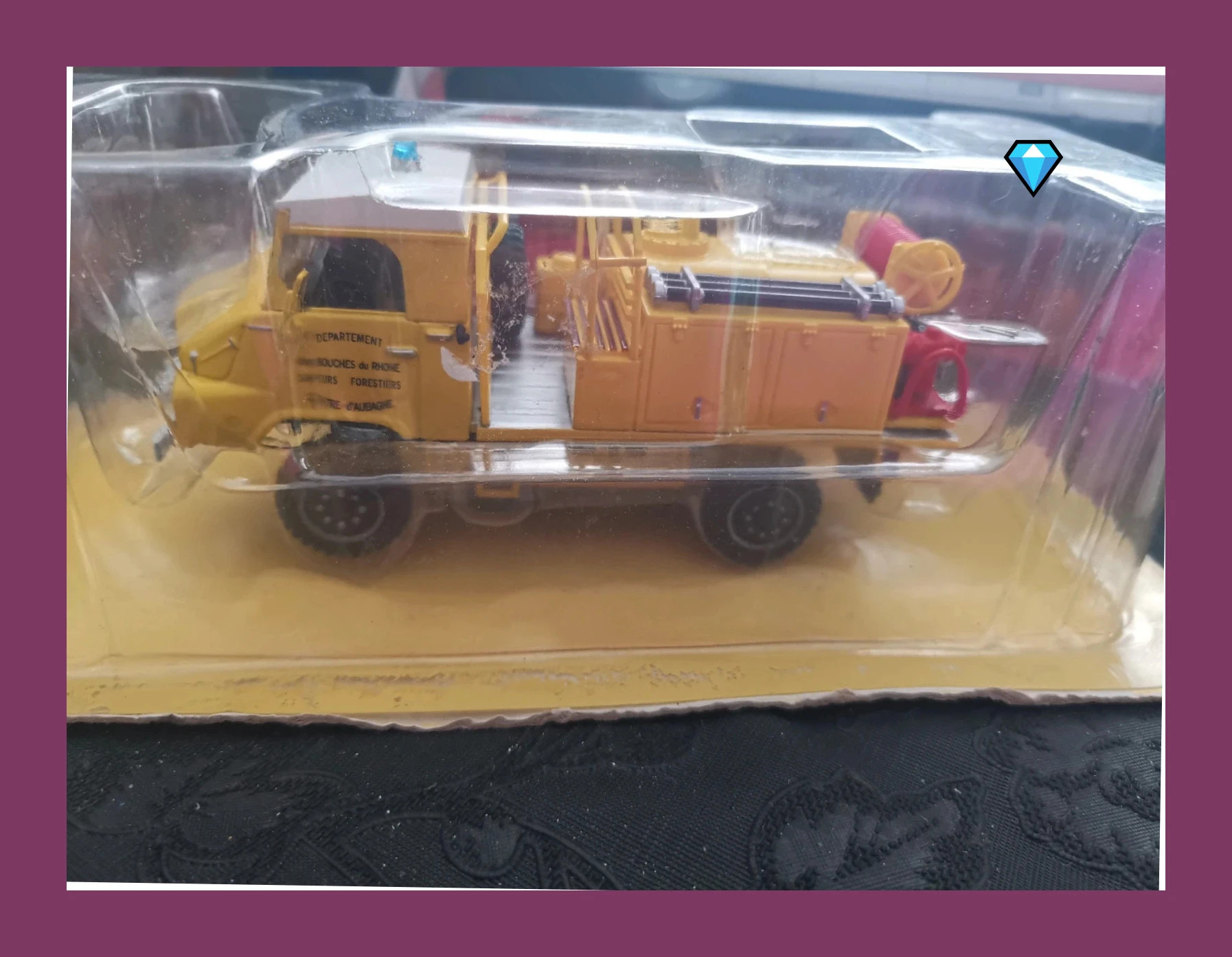Unic Pompier Forestiers Sapeurs Aubagne - 1/43ème – Hachette – taille Taille unique 3