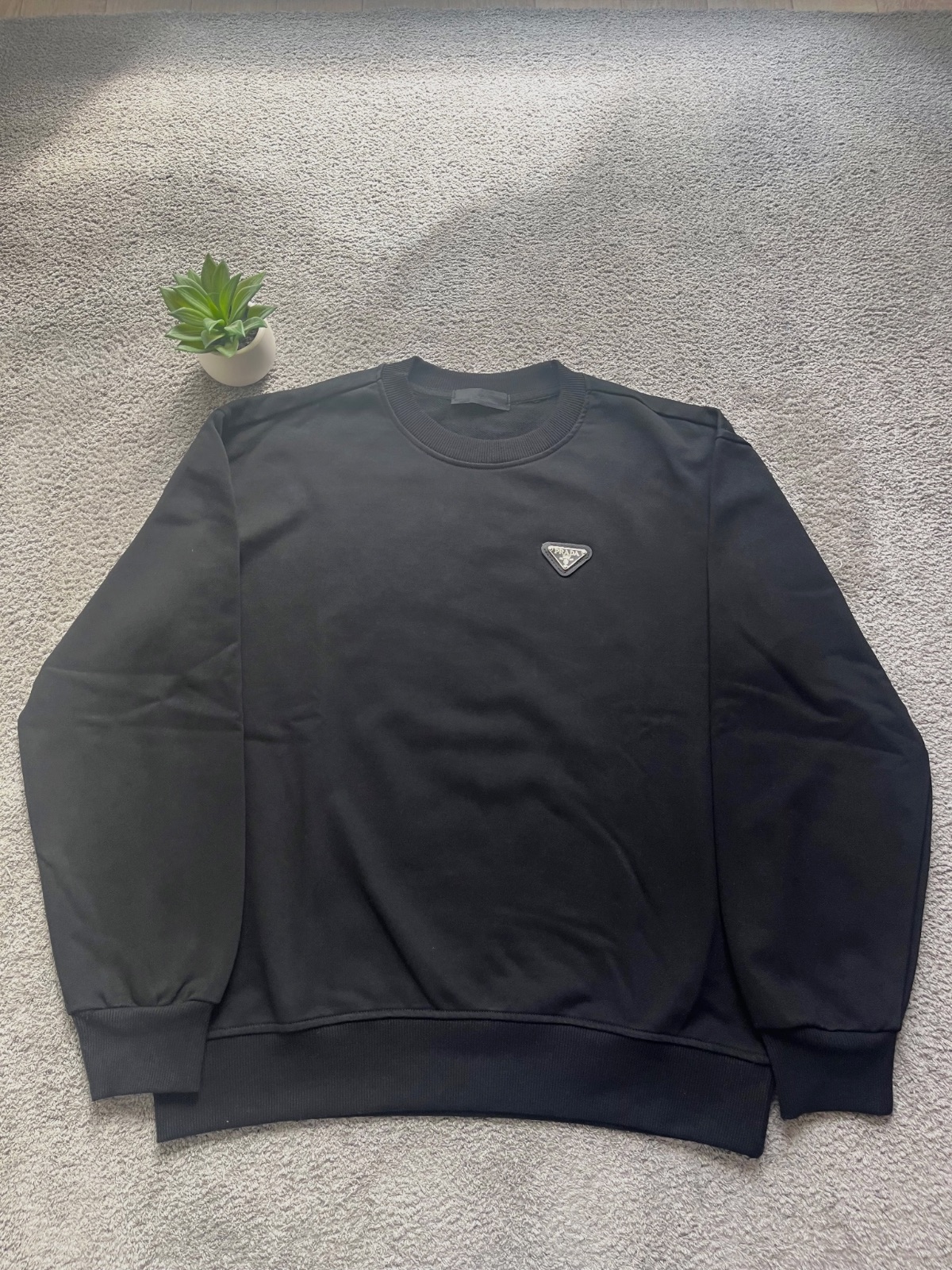 Pull sans capuche  – Prada – taille L 4
