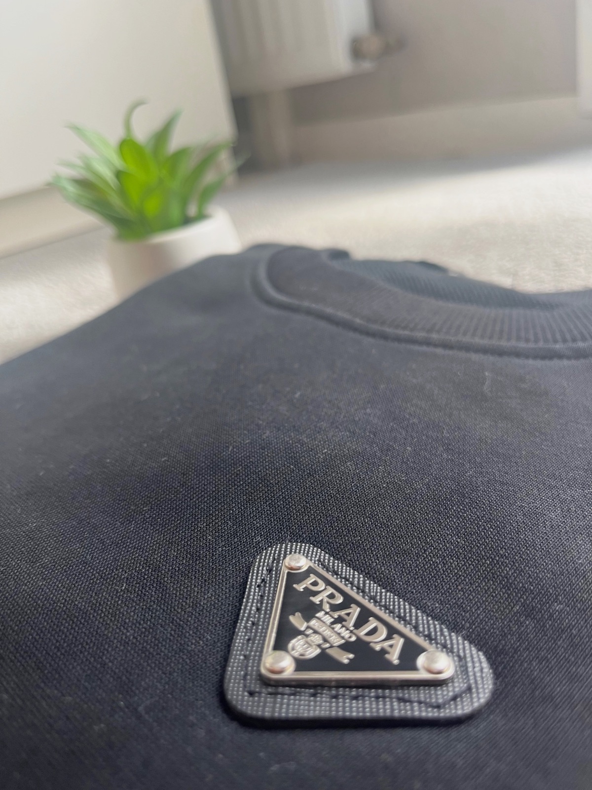 Pull sans capuche  – Prada – taille L 2