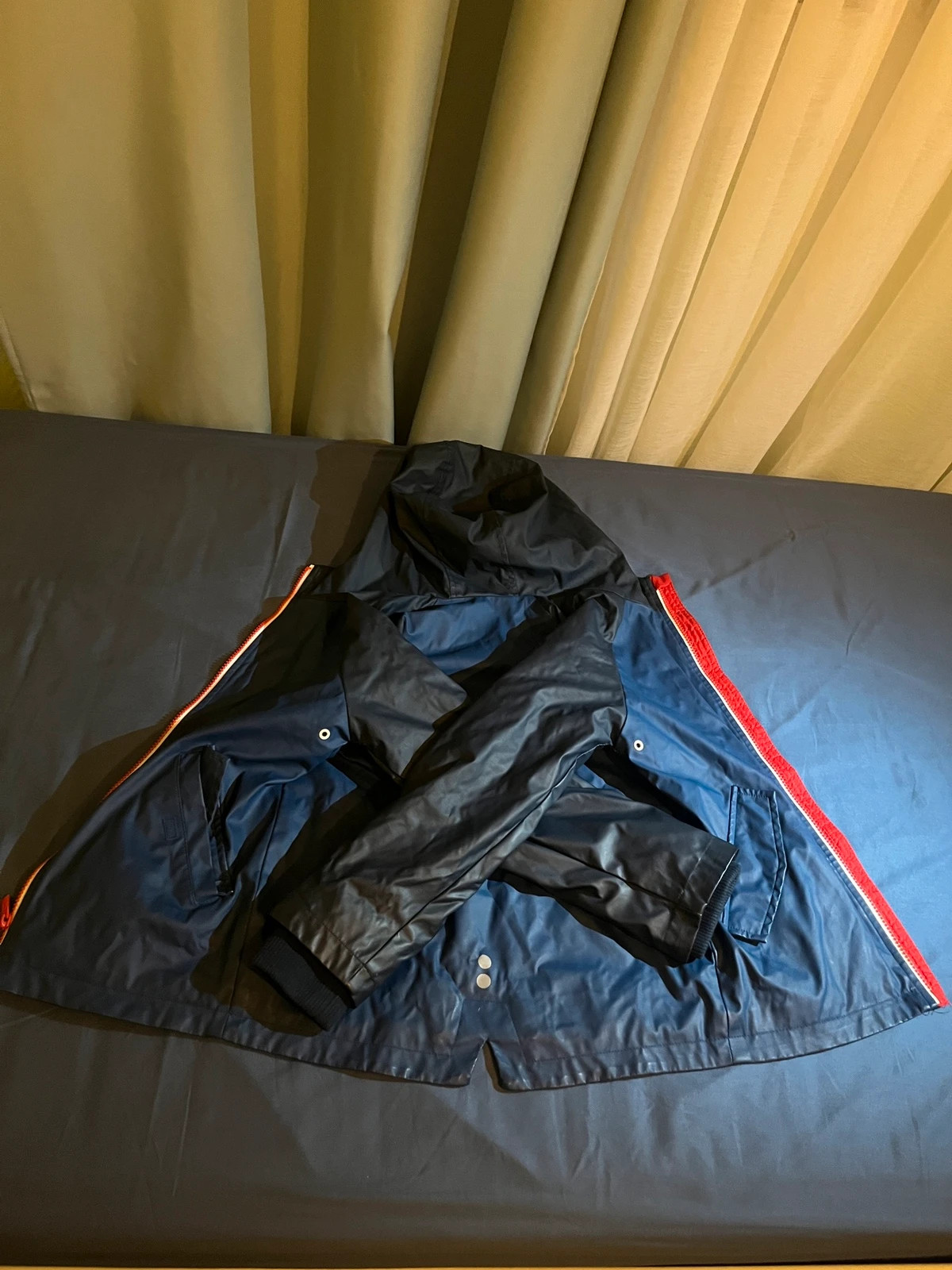 veste imperméable – Okaïdi – taille 8 ans / 128 cm 2
