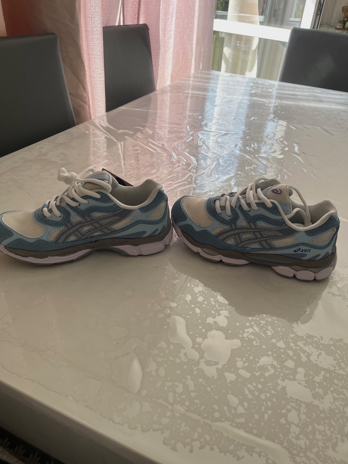 Baskets Asics bleues et blanches – Asics – taille EU 37 2