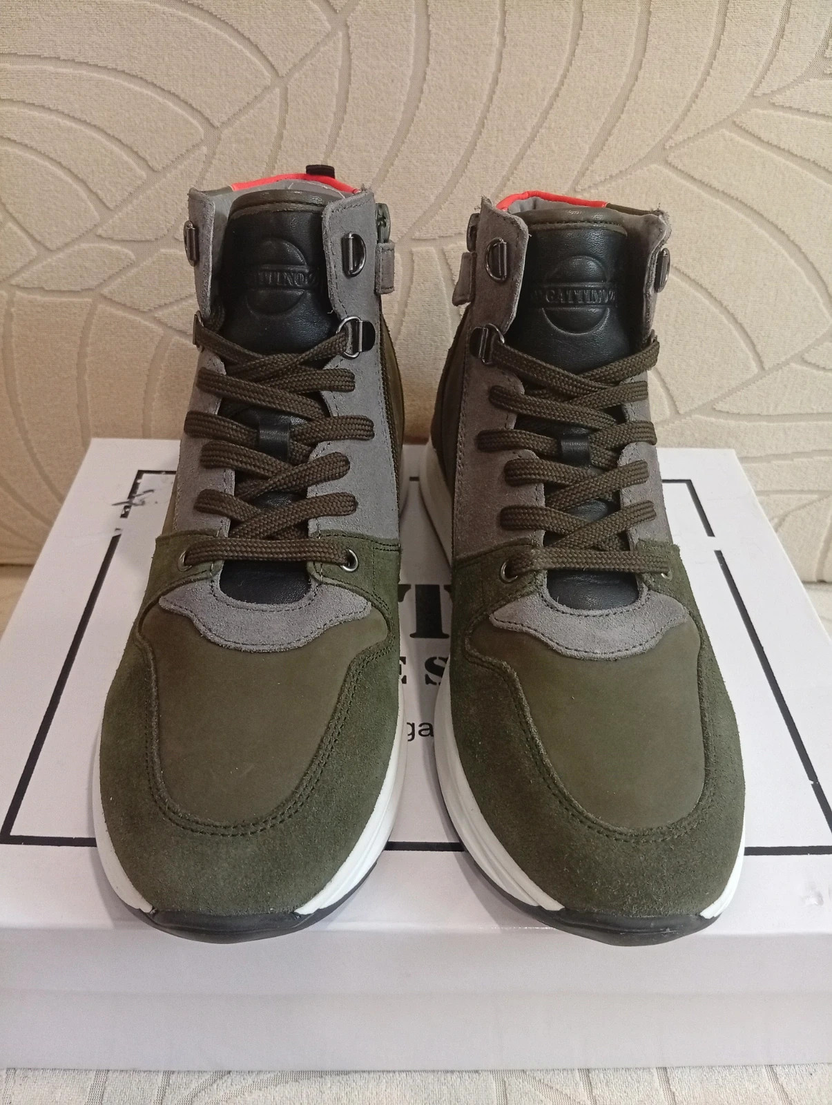 Gattino sneakers in military green, grey and red. Modern and original design. – Gattino – taille 37 4