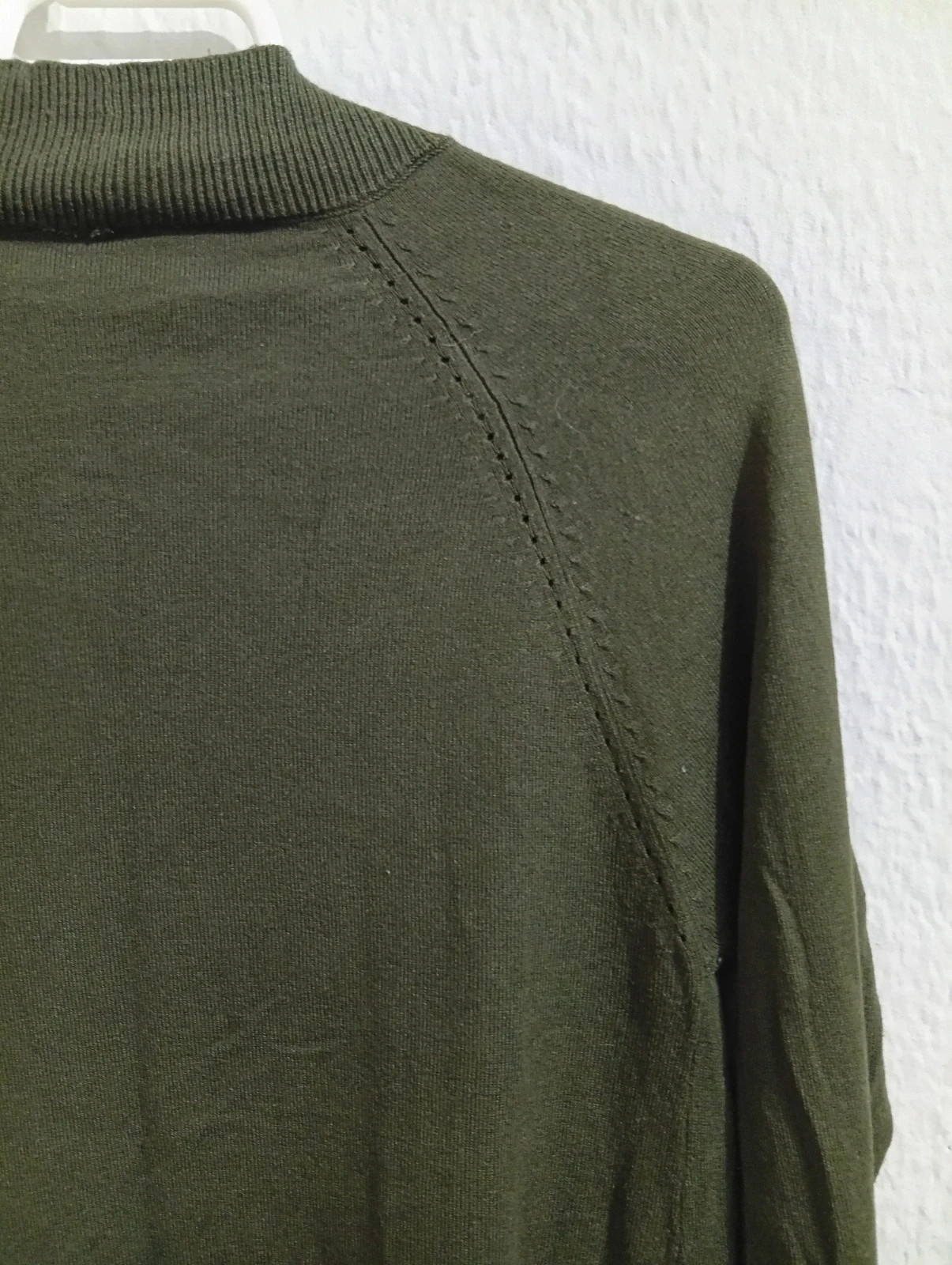 Orsay open-front knitted cardigan in a beautiful olive green colour. Size M. – ORSAY – taille M / 38 / 10 4