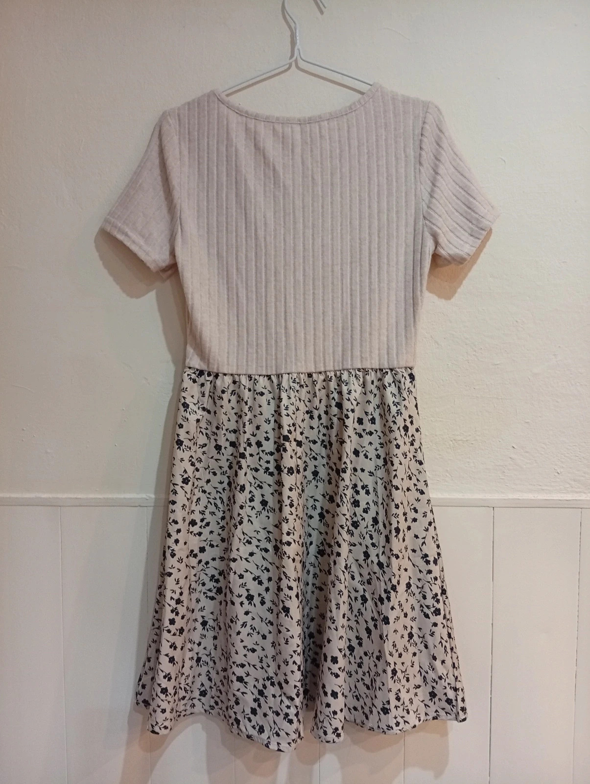 Floral patchwork dress - Size M. – taille M / 38 / 10 2