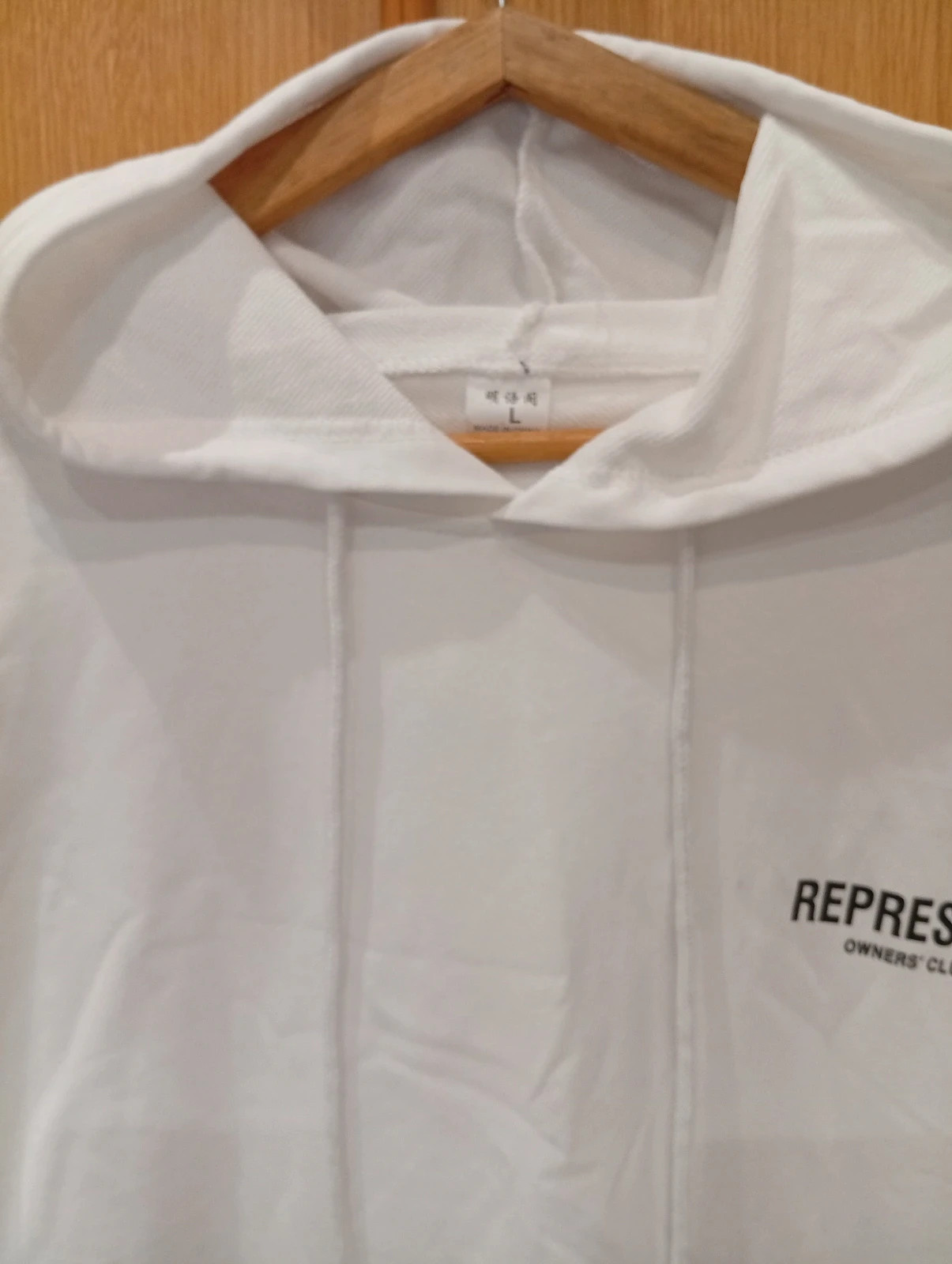 White Represent Owners’ Club Hoodie – Size L – taille L 5