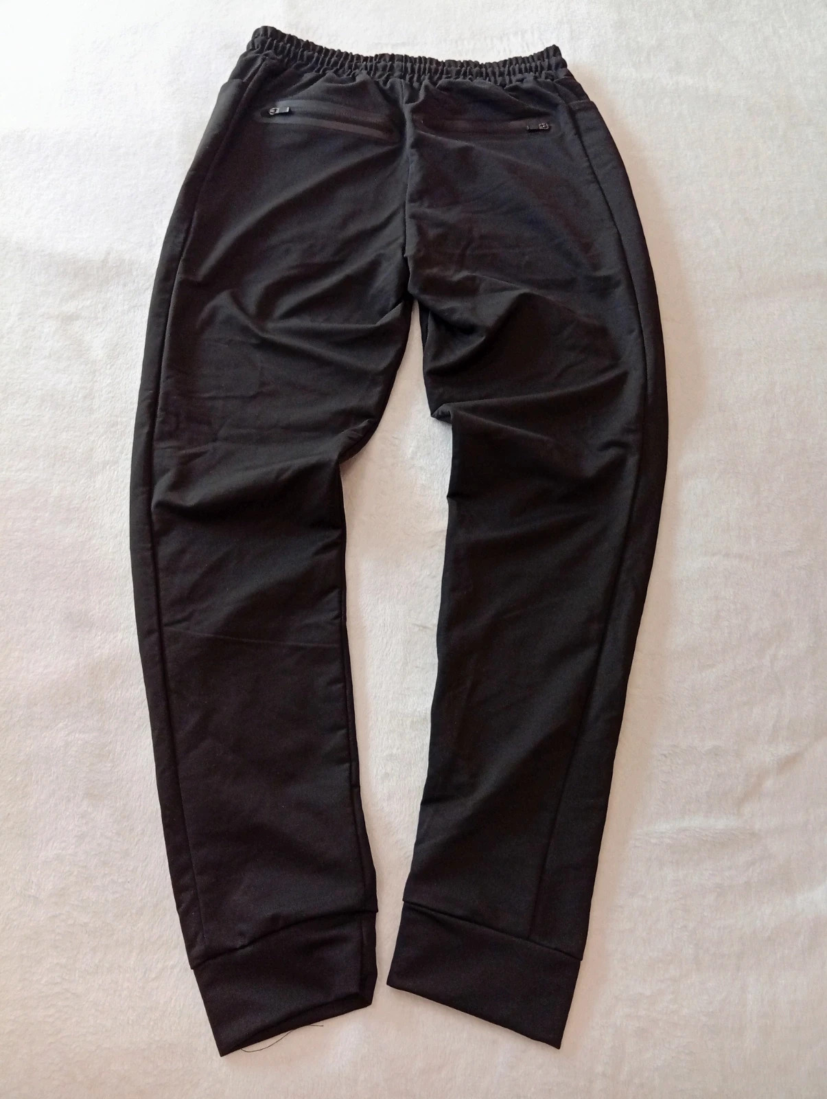 New black sports/jogger trousers, never worn. – taille S 2