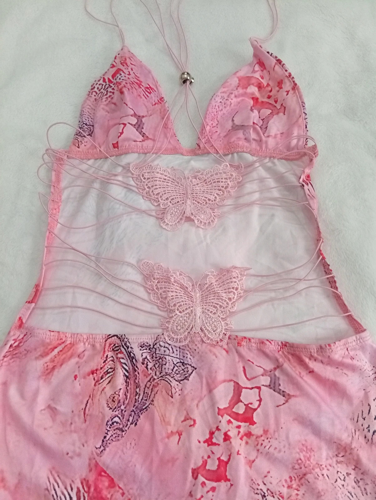 Long pink dress, size S. Halter-style top with delicate lace and butterfly details. – taille S / 36 / 8 4