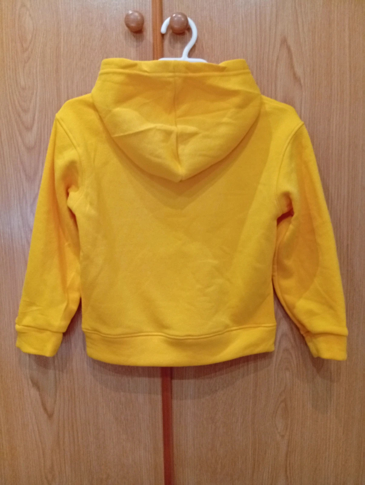 Kids’ yellow hoodie with a fun cat, Size 110 – taille 4 ans / 104 cm 3