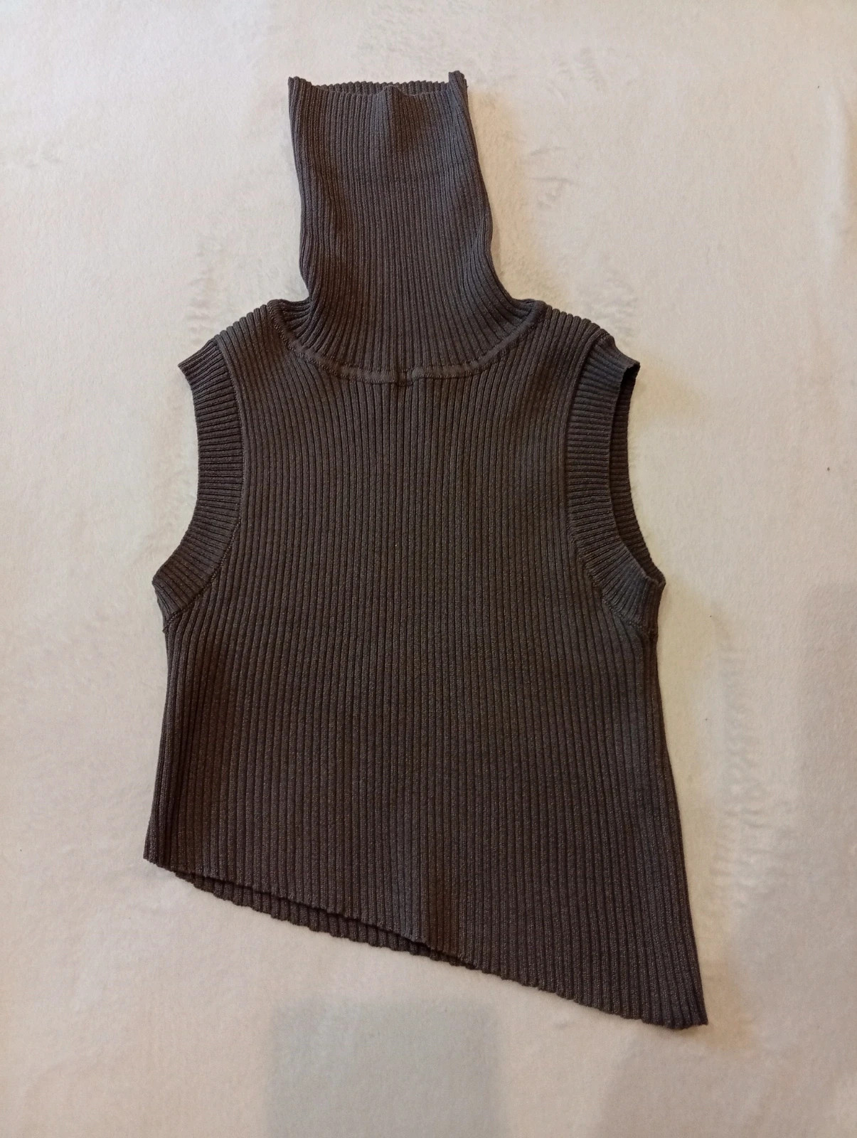 Sleeveless Ribbed Knit Turtleneck Sweater – Size XS – Cider – taille XS / 34 / 6 3