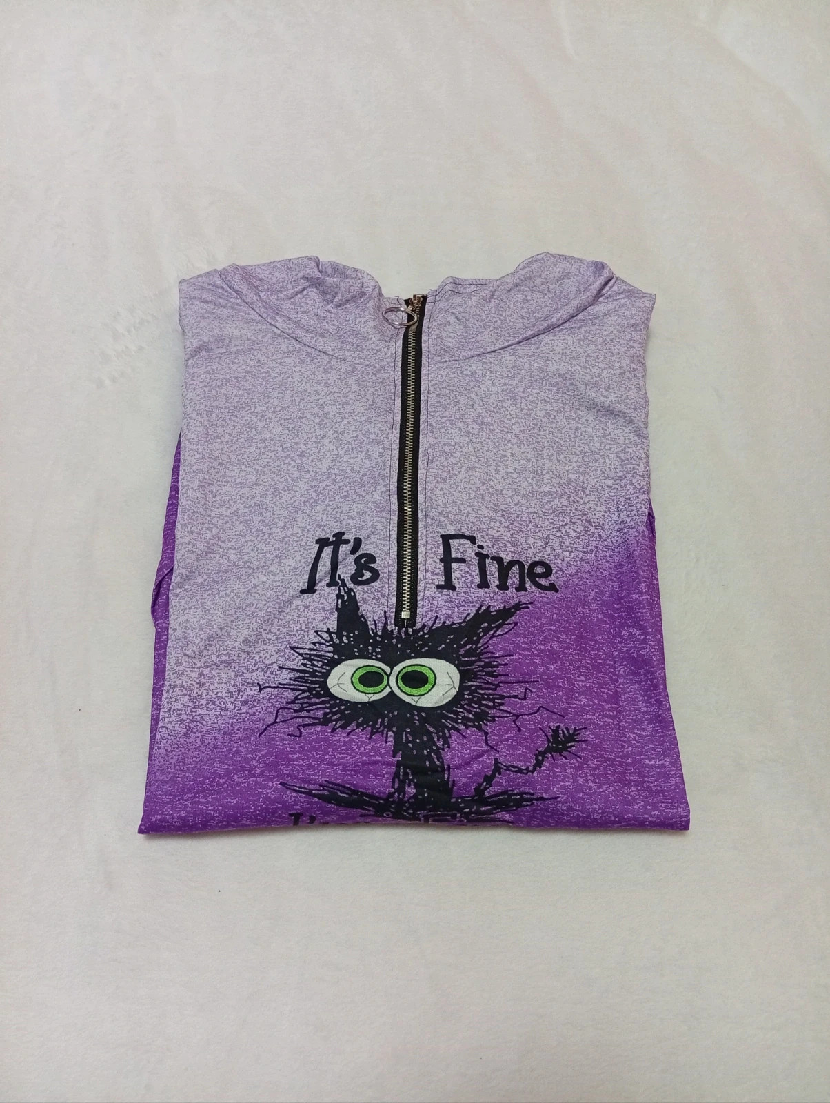 Purple/lilac gradient design with front zip and hood – taille XL / 42 / 14 4