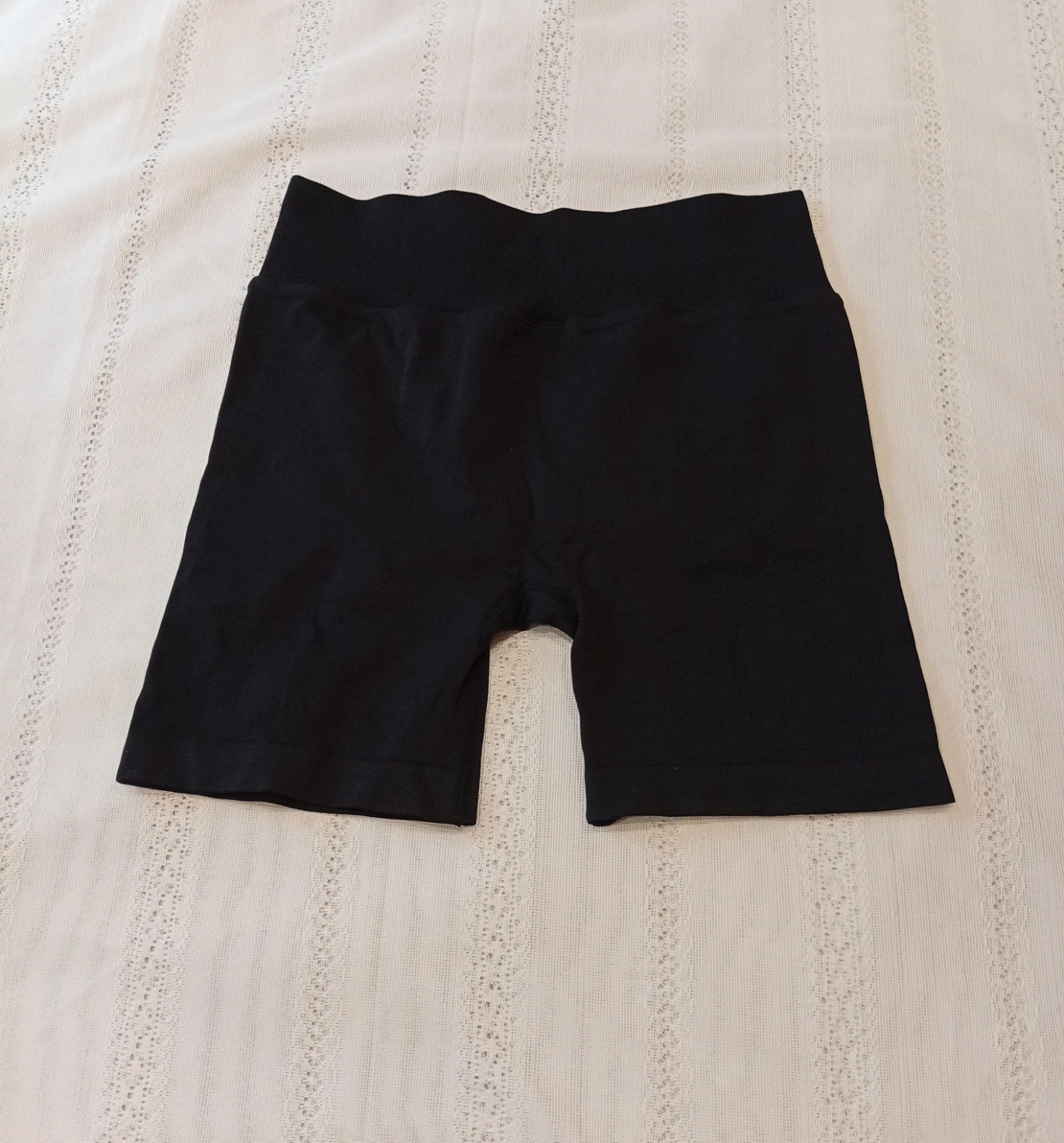 DFYNE Push-Up Sports Shorts – Size L – Amazon – taille L / 40 / 12 2