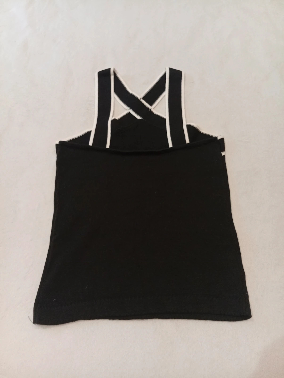 Black knit cross-strap top with white trim XS – taille XS / 34 / 6 2