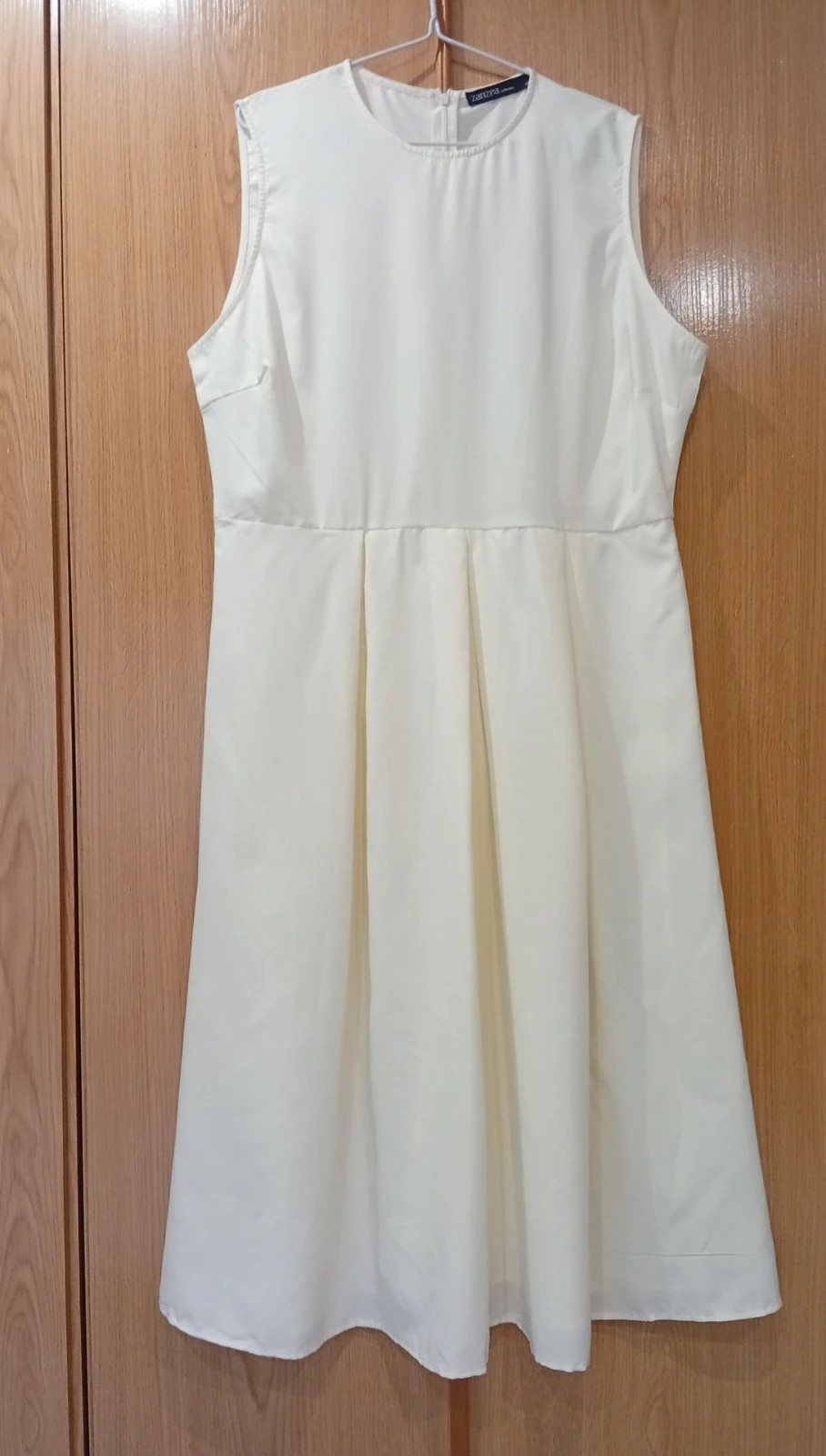 Vestido blanco/crema elegante – Talla L-XL. Ideal para eventos, comuniones, cenas, verano – taille L / 40 / 12