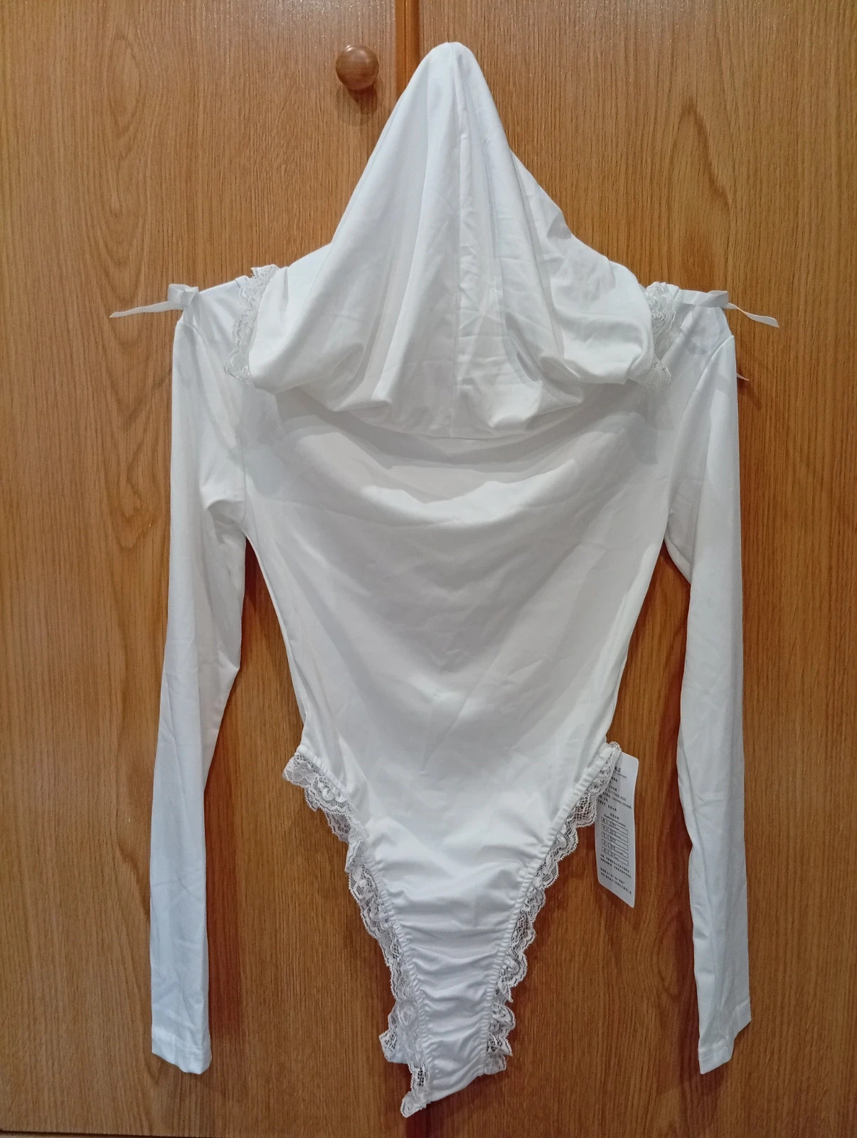 White hooded lace bodysuit – Size S-M – Local – taille S / 36 / 8 2