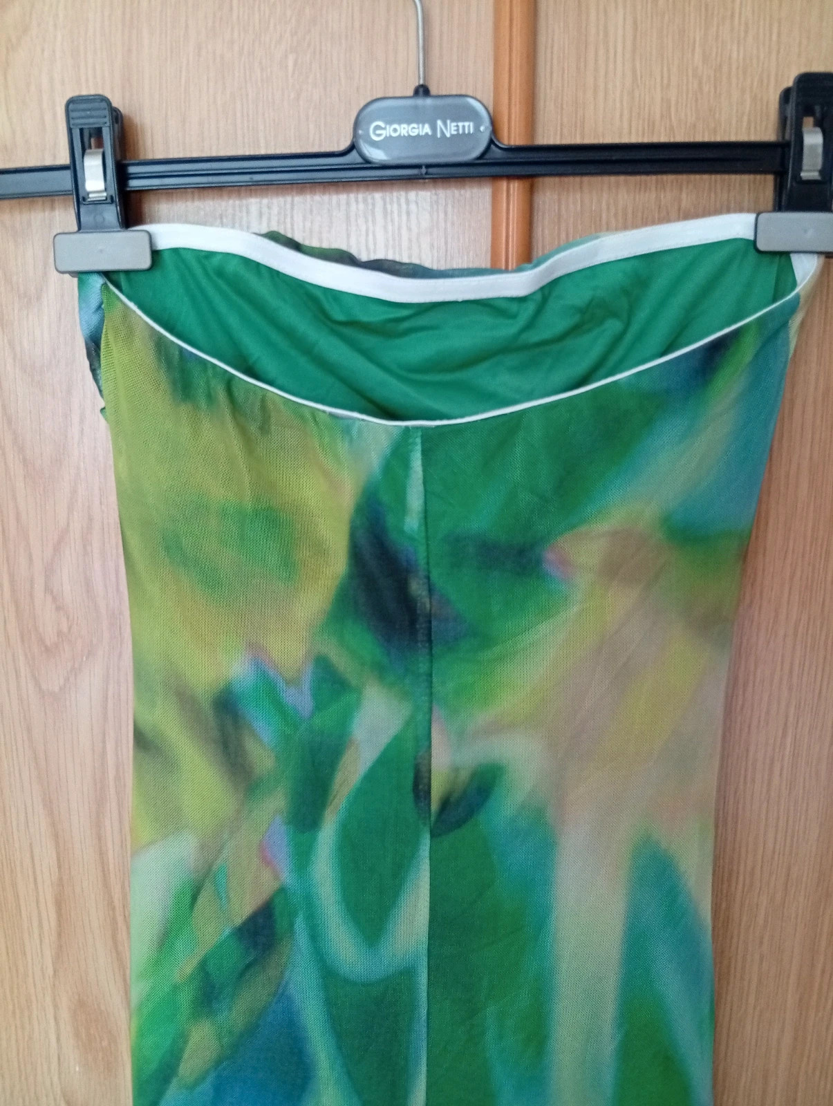 Strapless Green Maxi Dress with a ruched top and beautiful green print. – Local – taille S / 36 / 8 4
