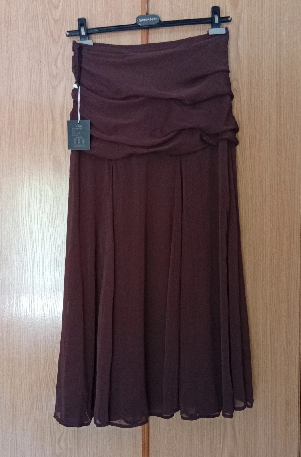 Beautiful long skirt in a rich chocolate brown shade, Size M. – Local – taille M / 38 / 10 3