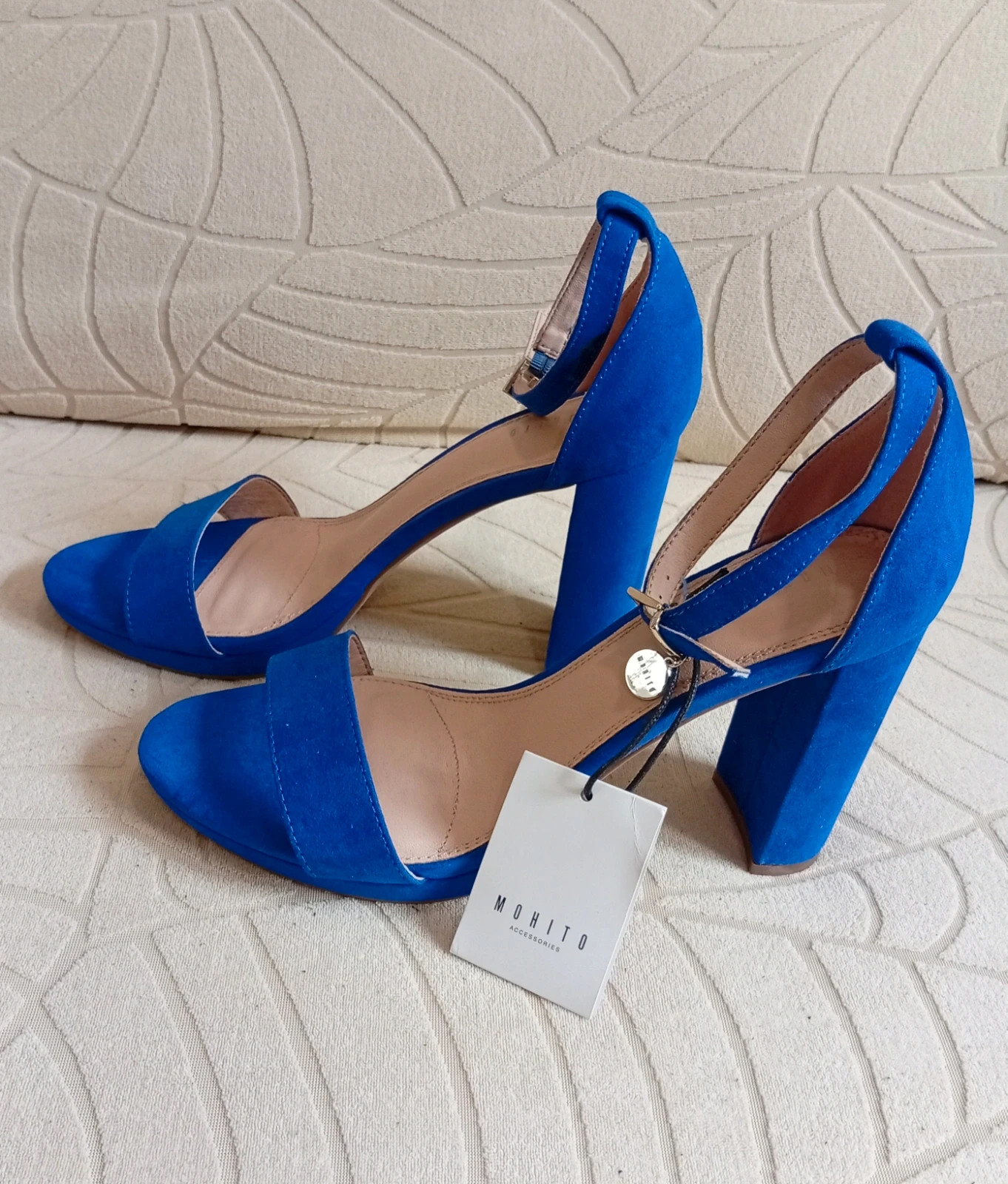 Beautiful electric blue block heel sandals with ankle strap fastening Size 40