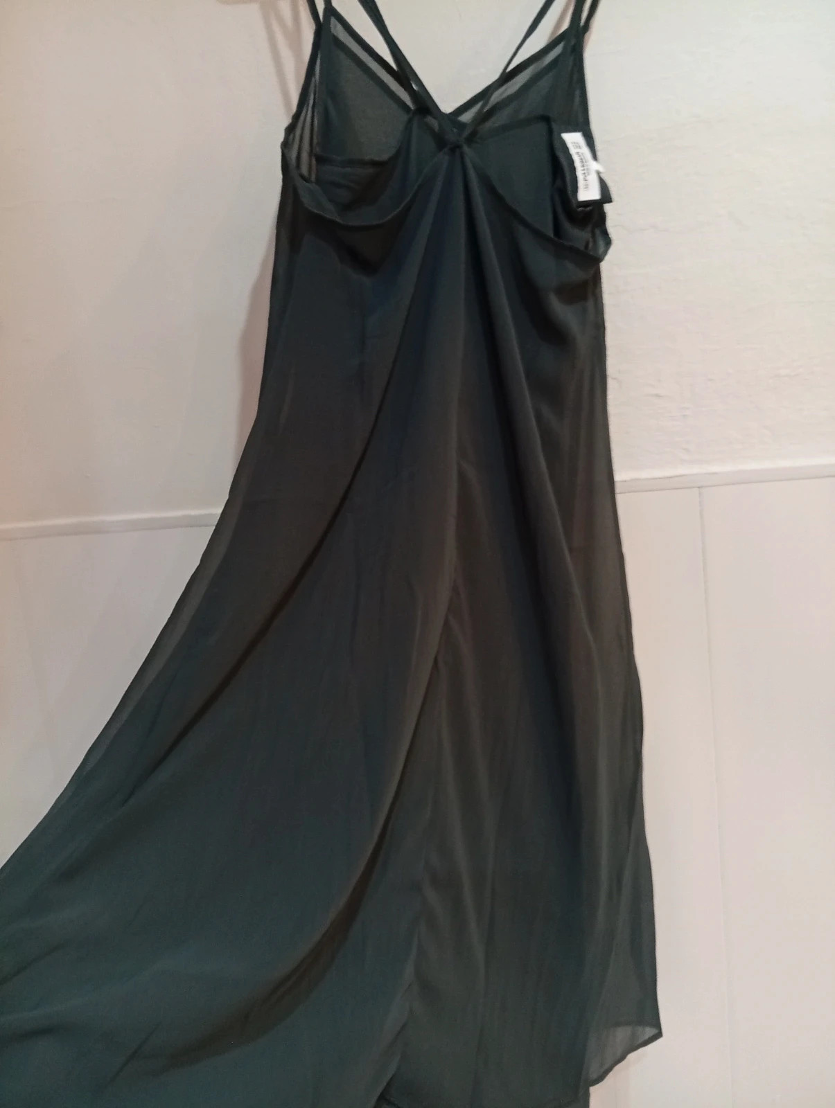 Brand new Pull&Bear midi dress Beautiful grey-green color Size XS. – Pull & Bear – taille XS / 34 / 6 5