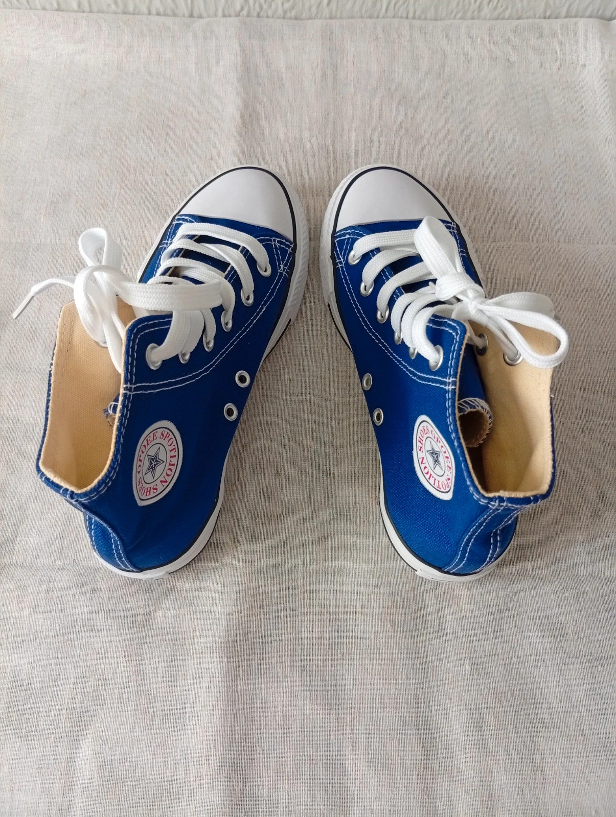 Electric blue Converse-style sneakers Size 35-36 Perfect for casual outfits – taille 35 4