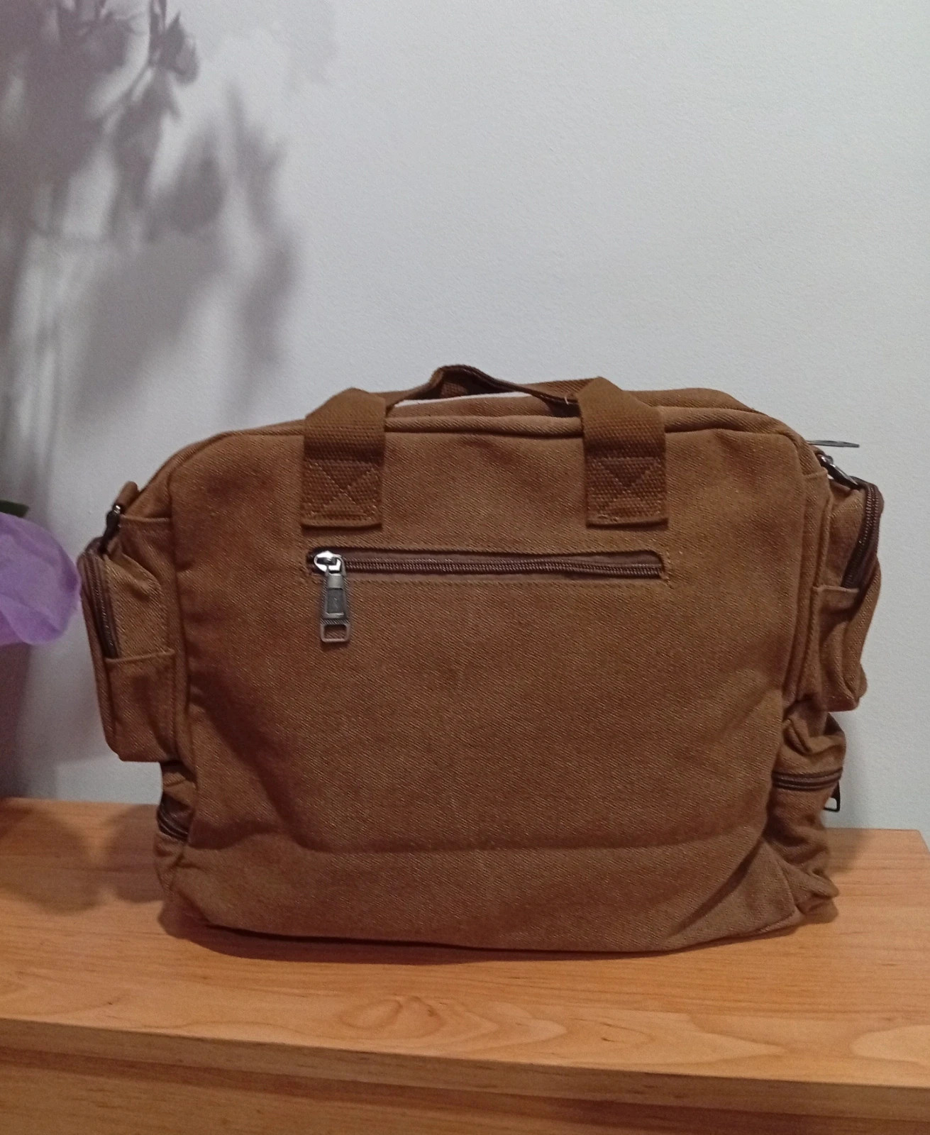 Men’s bag Modern and practical design, perfect for everyday use or short trips. 4