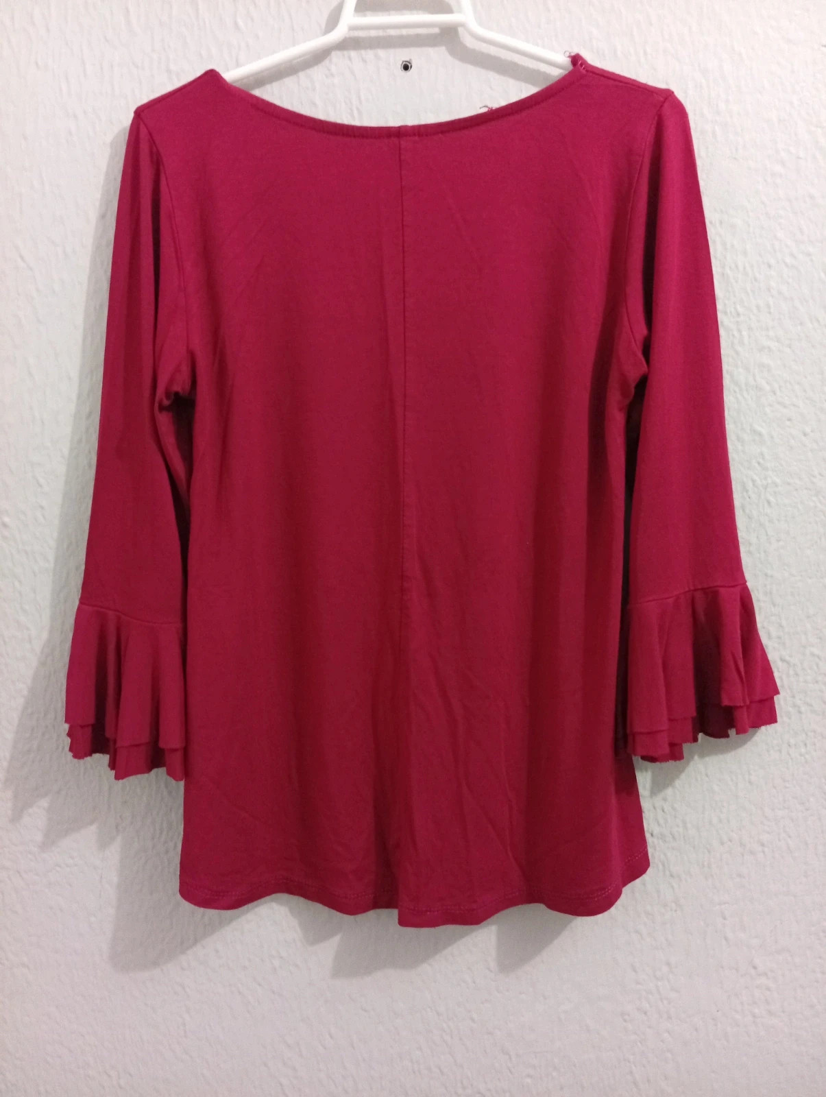 Burgundy blouse Features three-quarter bell sleeves and a round neckline. – My Style – taille M / 38 / 10 3