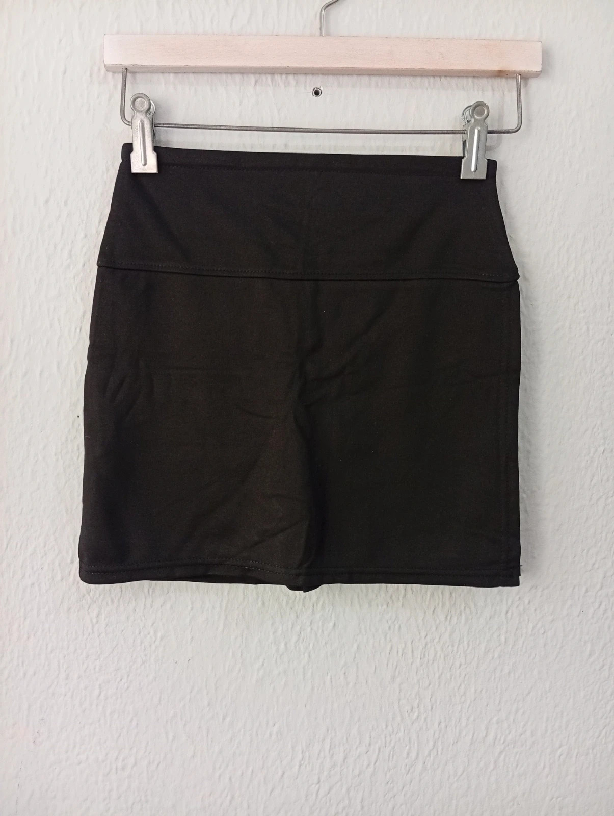 Black sport skort, Comfortable and flattering. Perfect for training or everyday sporty outfits – taille S / 36 / 8 3