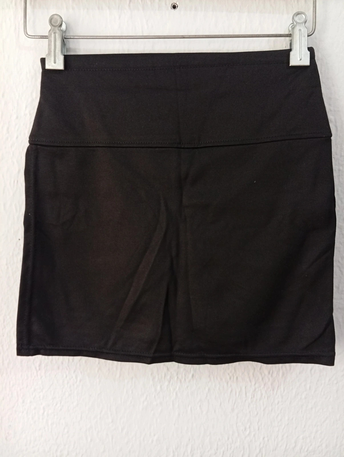 Black sport skort, Comfortable and flattering. Perfect for training or everyday sporty outfits – taille S / 36 / 8