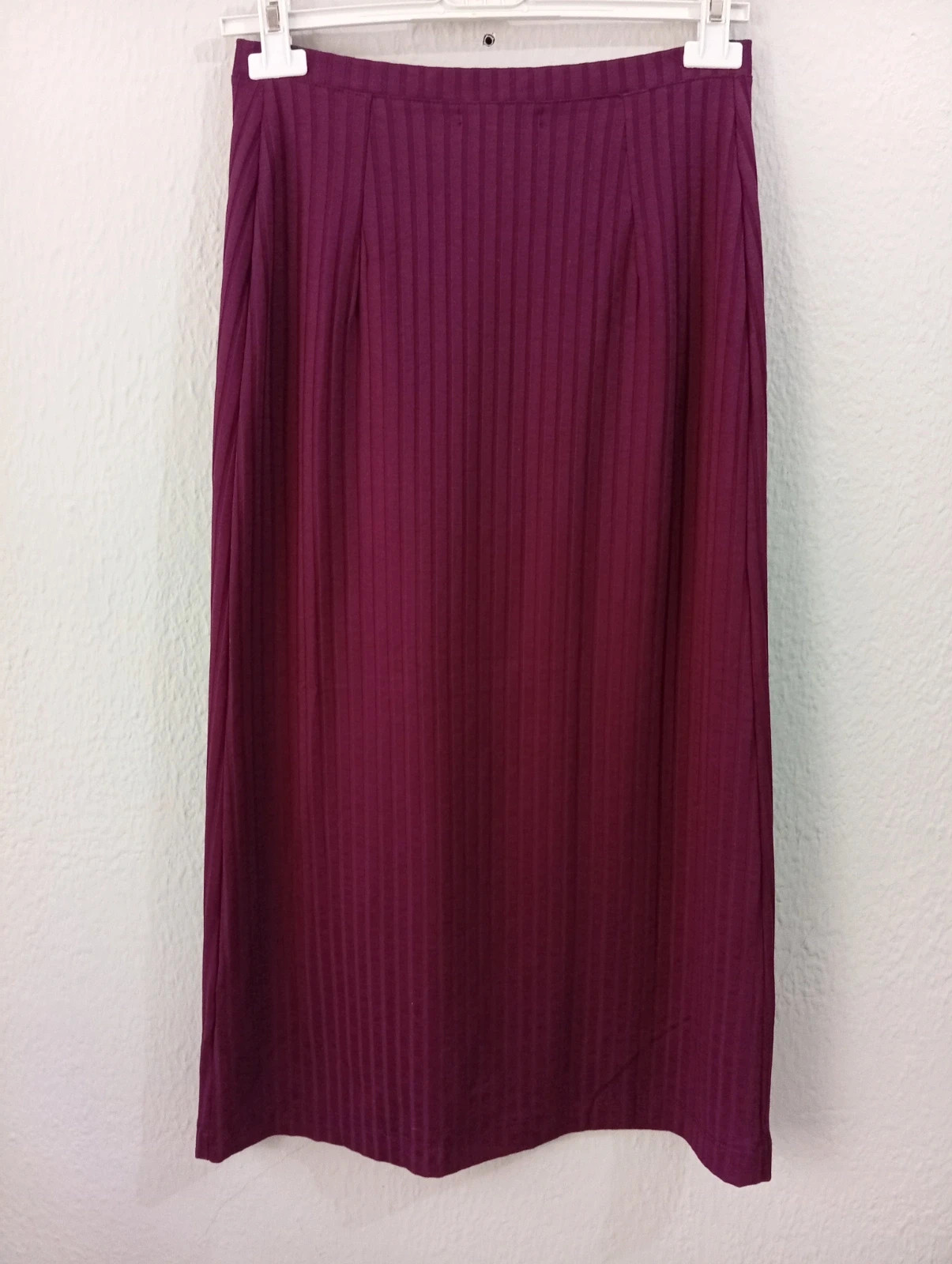 Ribbed midi skirt in burgundy from Amichi Collection. Size S. – Amichi – taille S / 36 / 8 2